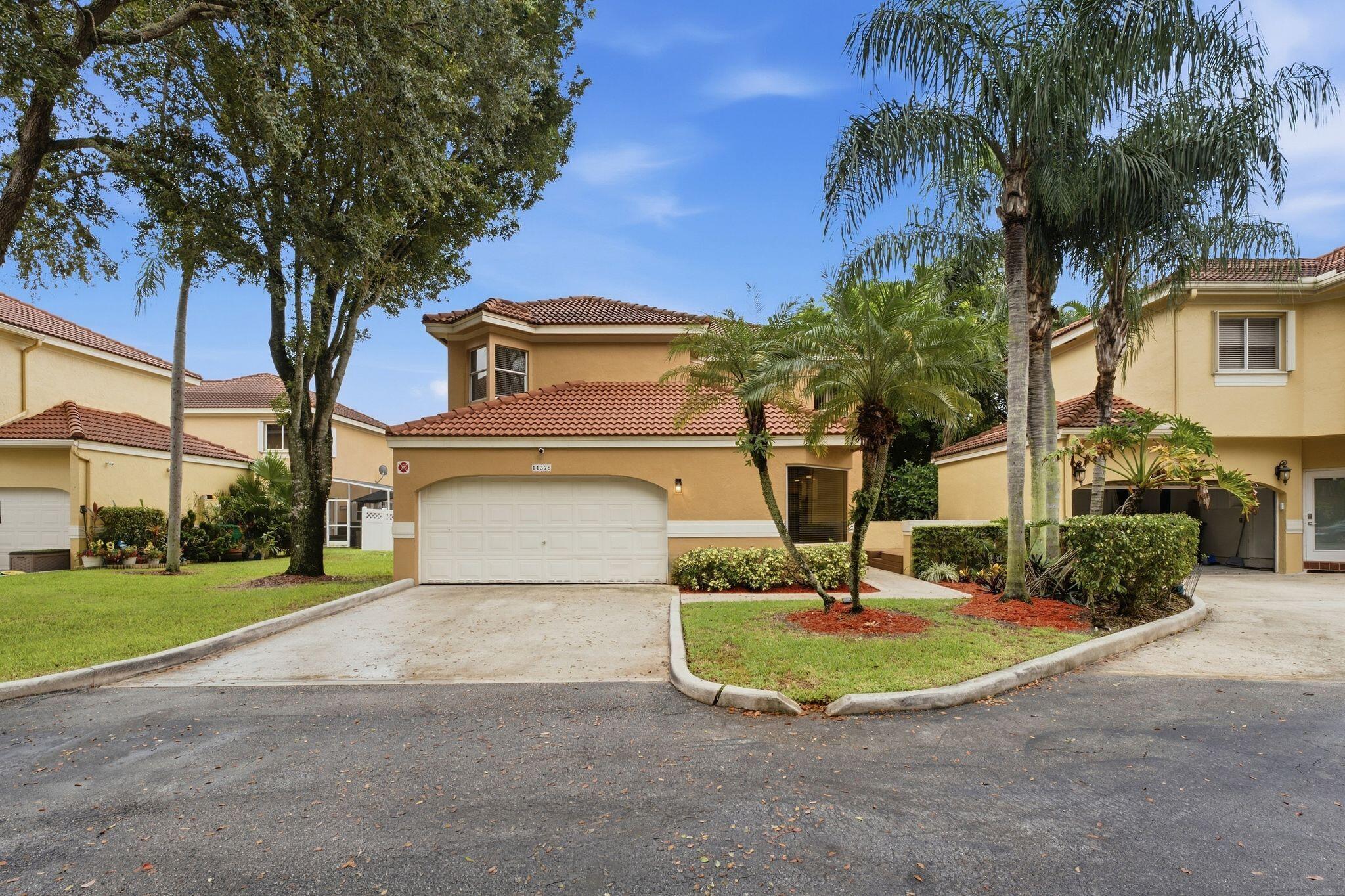 11375 Lakeview Drive 68-u Property Photo 1