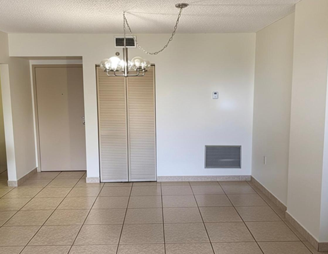 901 Hillcrest Drive 307 Property Photo 4
