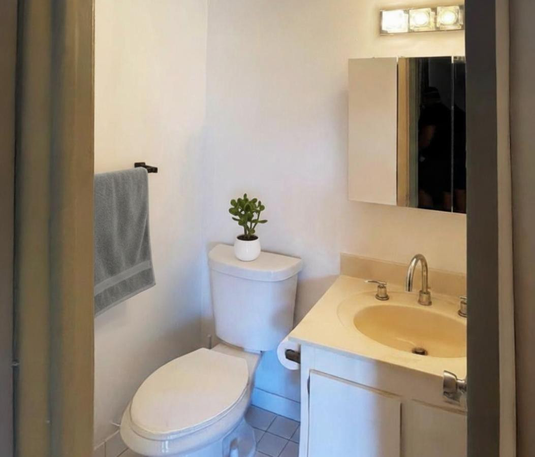 901 Hillcrest Drive 307 Property Photo 7