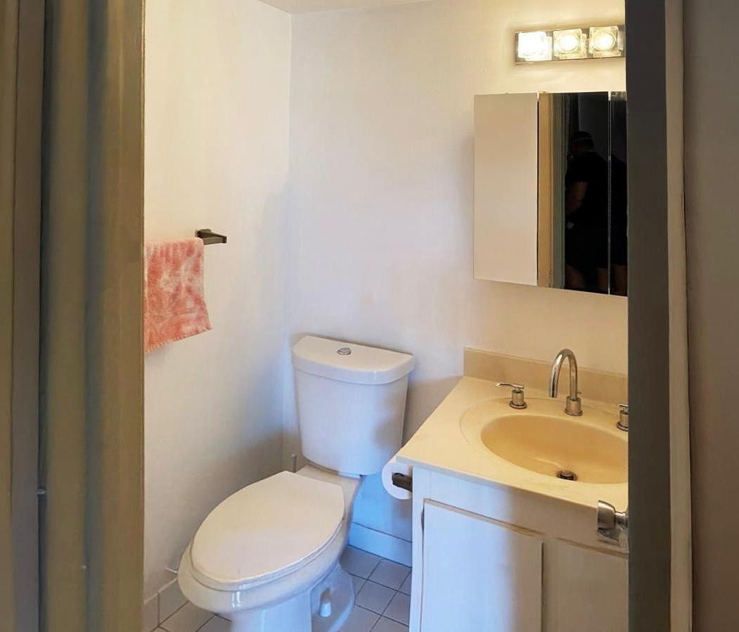 901 Hillcrest Drive 307 Property Photo 8