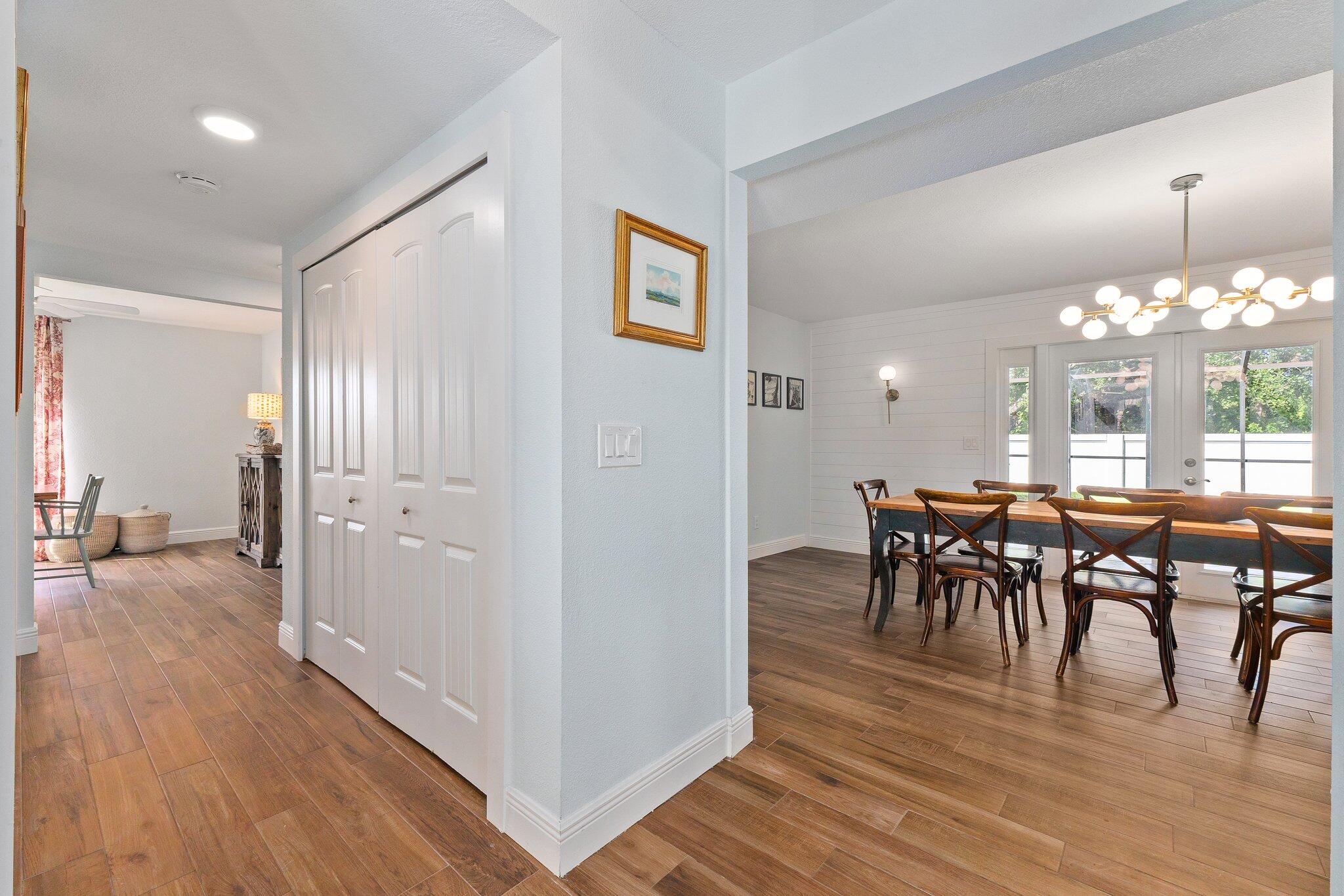 4304 Se Fairway E Property Photo 35