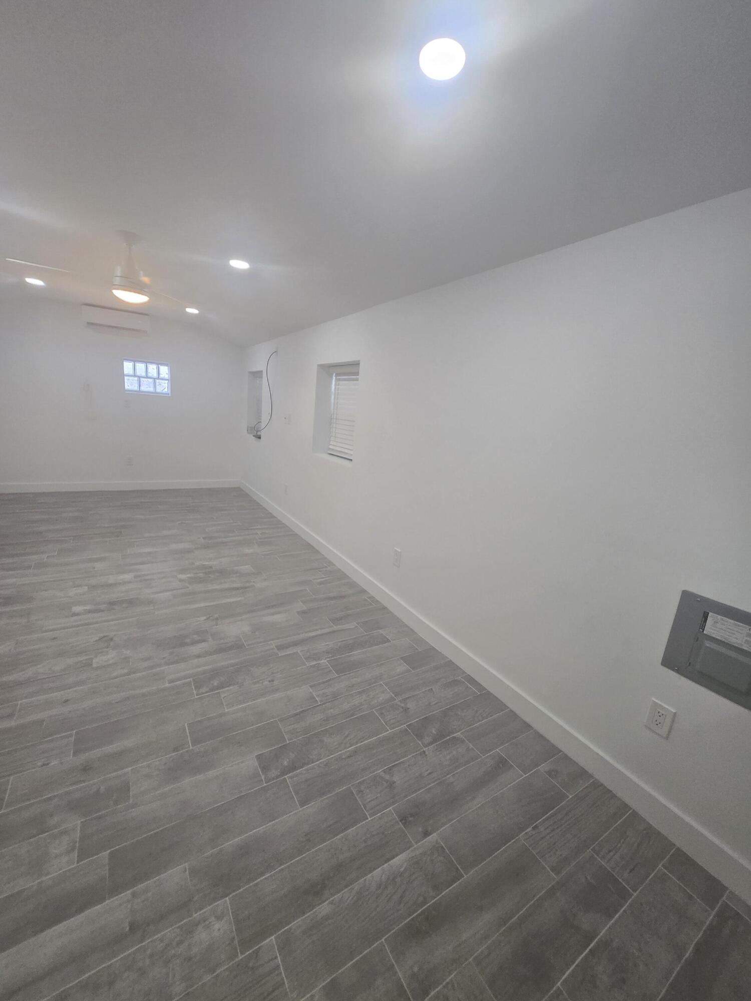40 Sw 8th Avenue 1 Property Photo 5