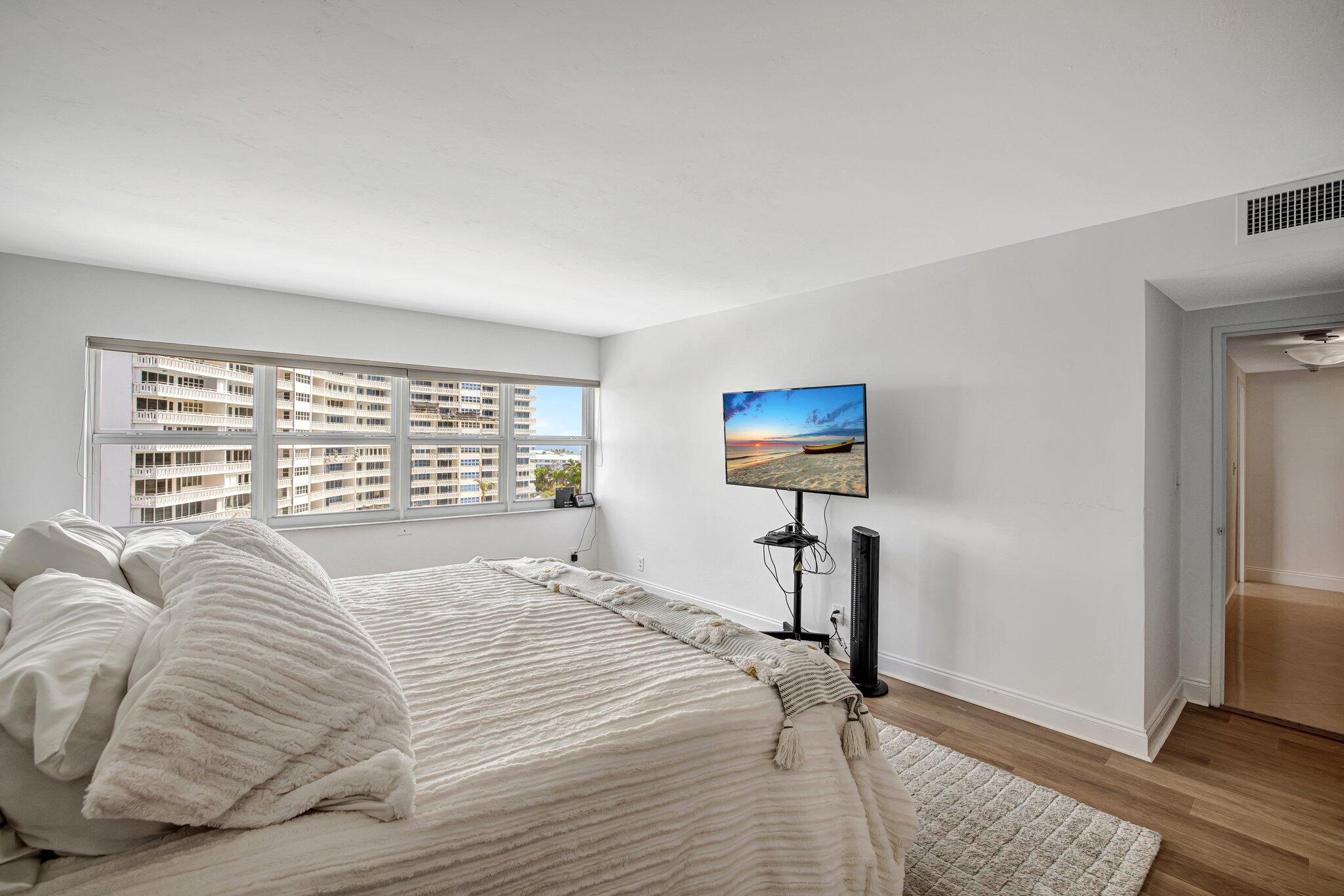2100 S Ocean Drive 7cd Property Photo 19