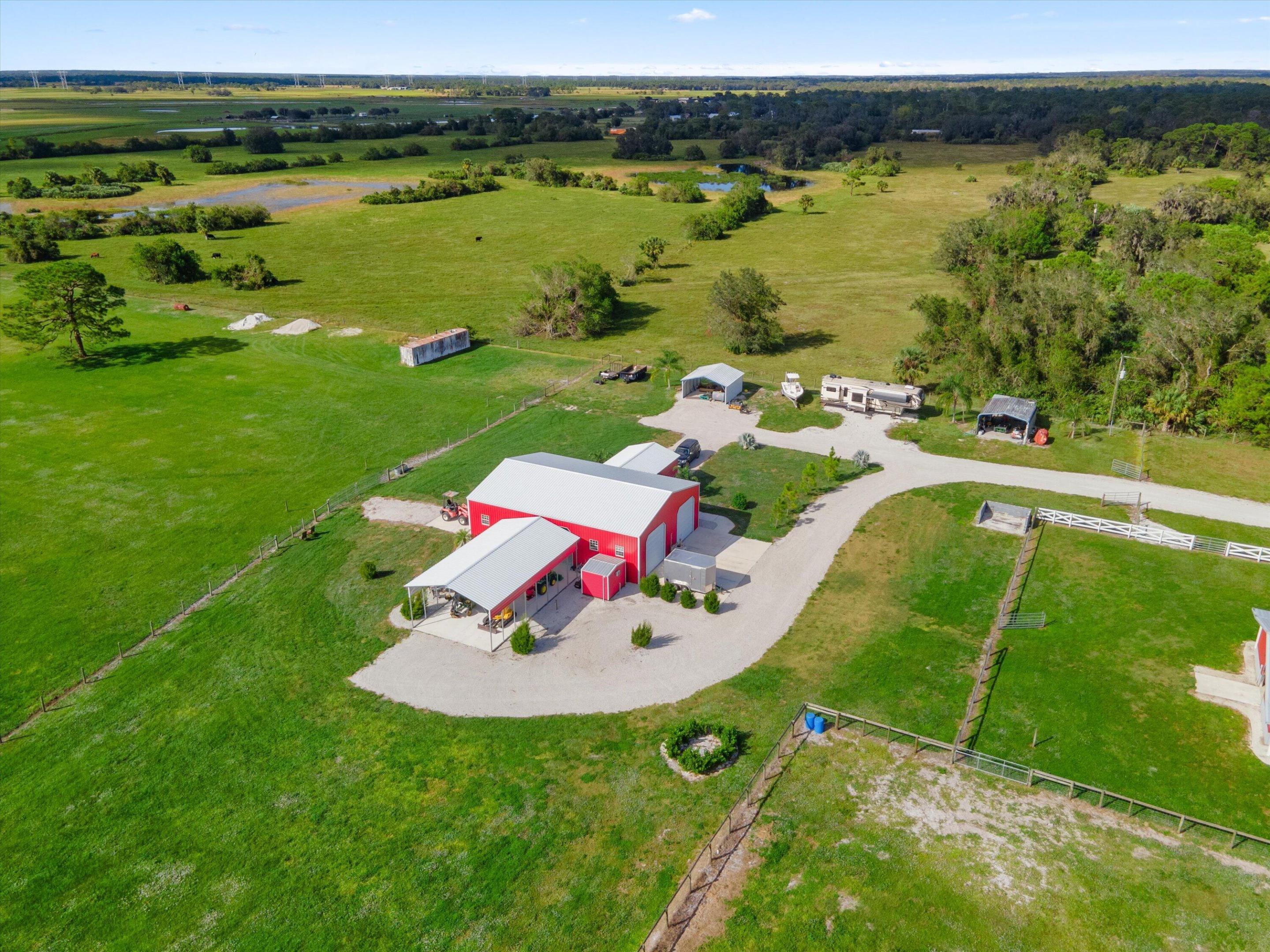 9501 Sw Fox Brown Road Property Photo 18