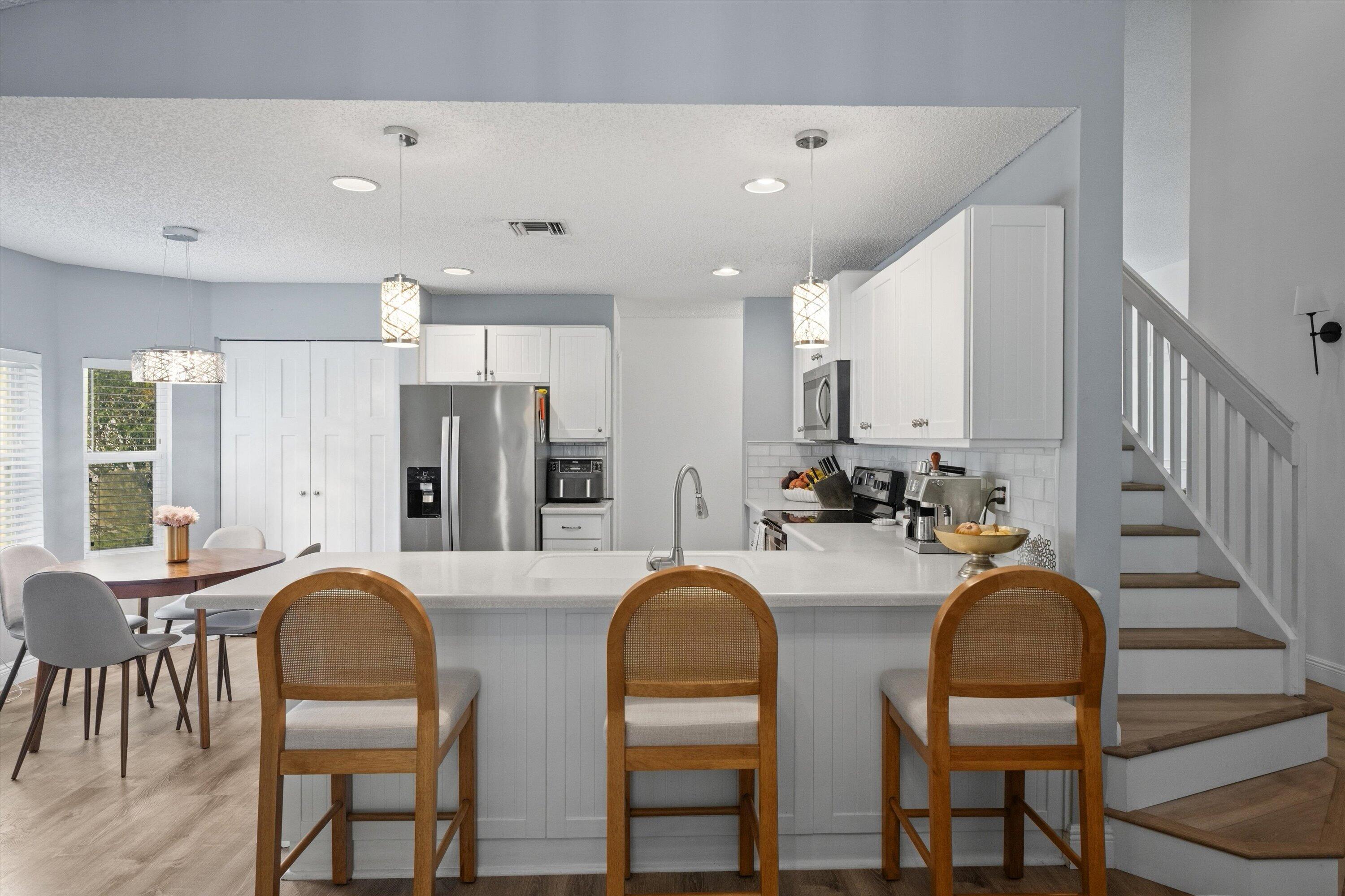 1610 Lakefield North Court Property Photo 15