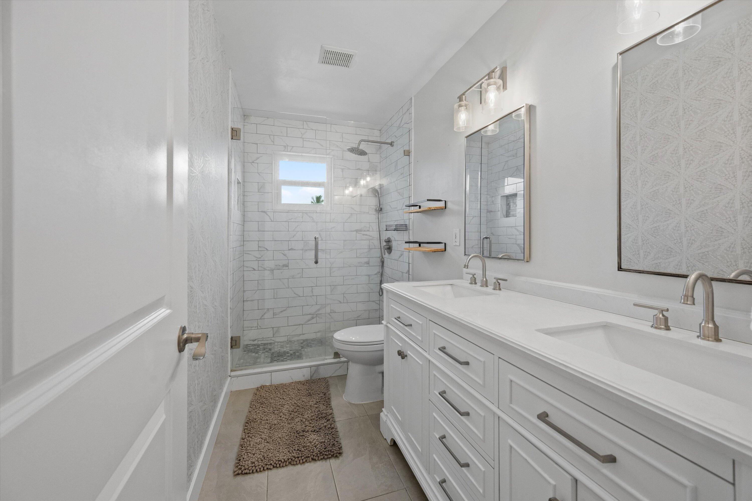 1610 Lakefield North Court Property Photo 23