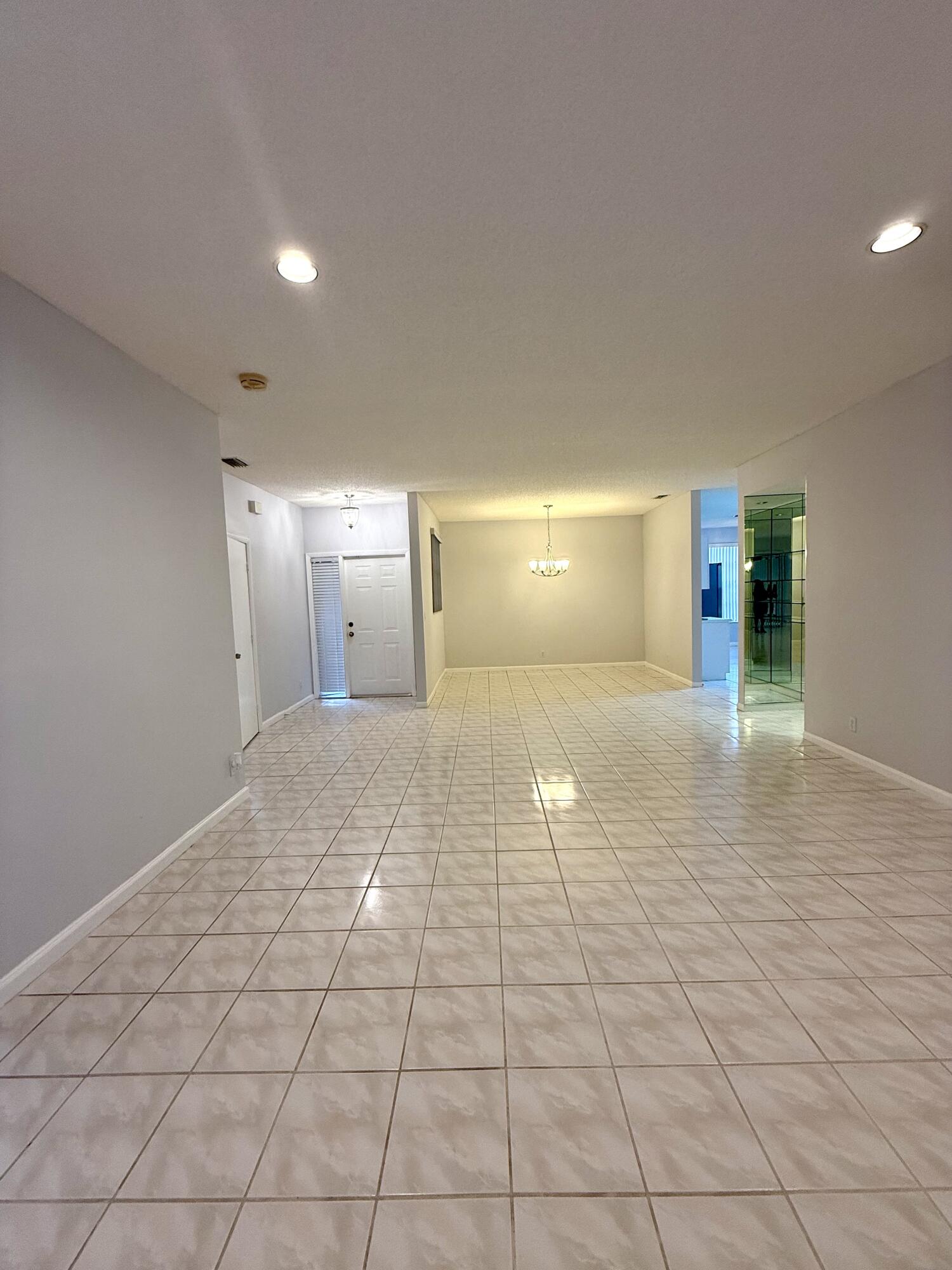 6769 Montego Bay Boulevard Property Photo 6