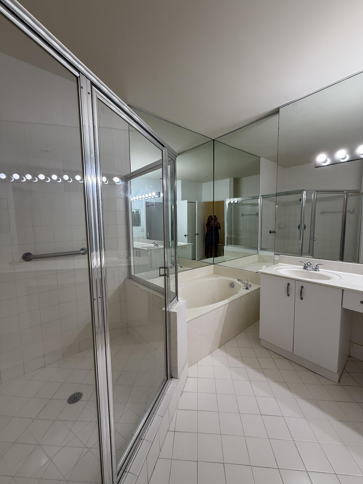 6769 Montego Bay Boulevard Property Photo 21