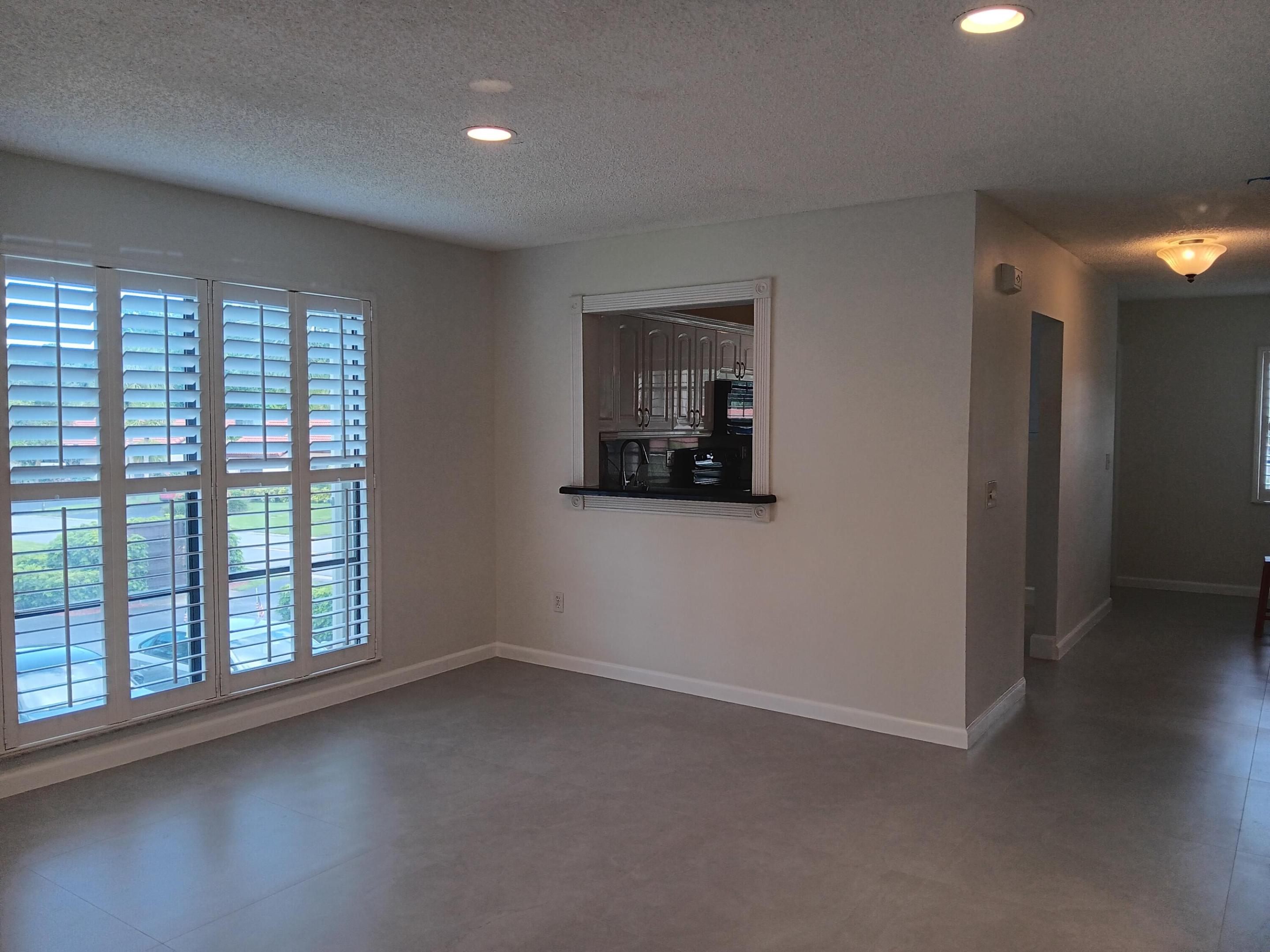 8045 Eastlake Drive Property Photo 7