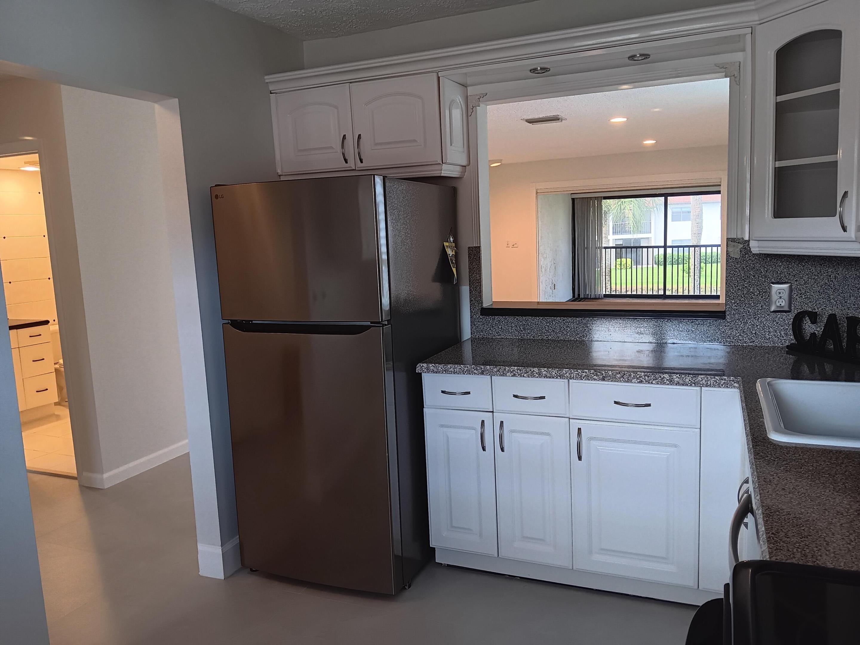 8045 Eastlake Drive Property Photo 12