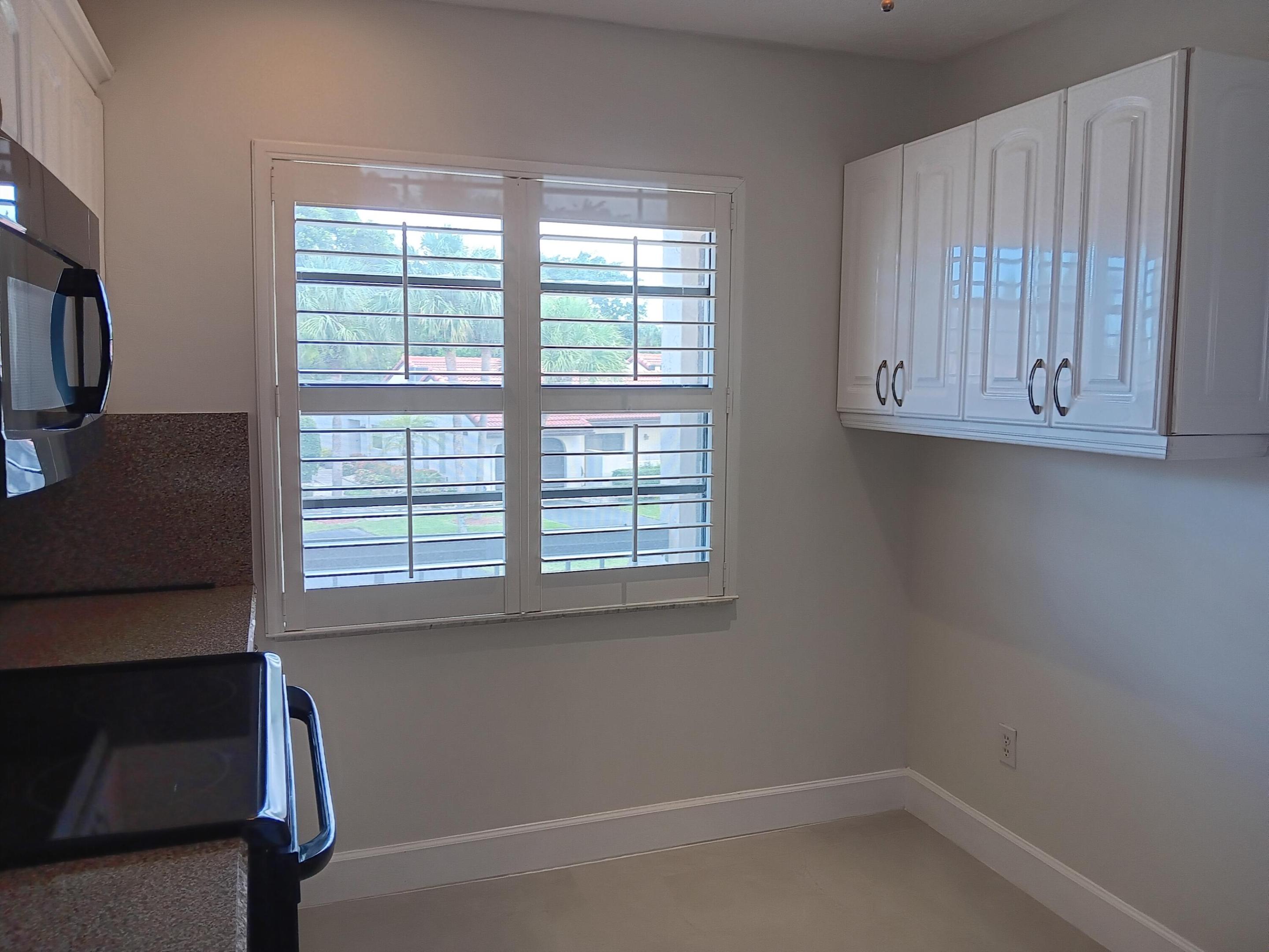 8045 Eastlake Drive Property Photo 17