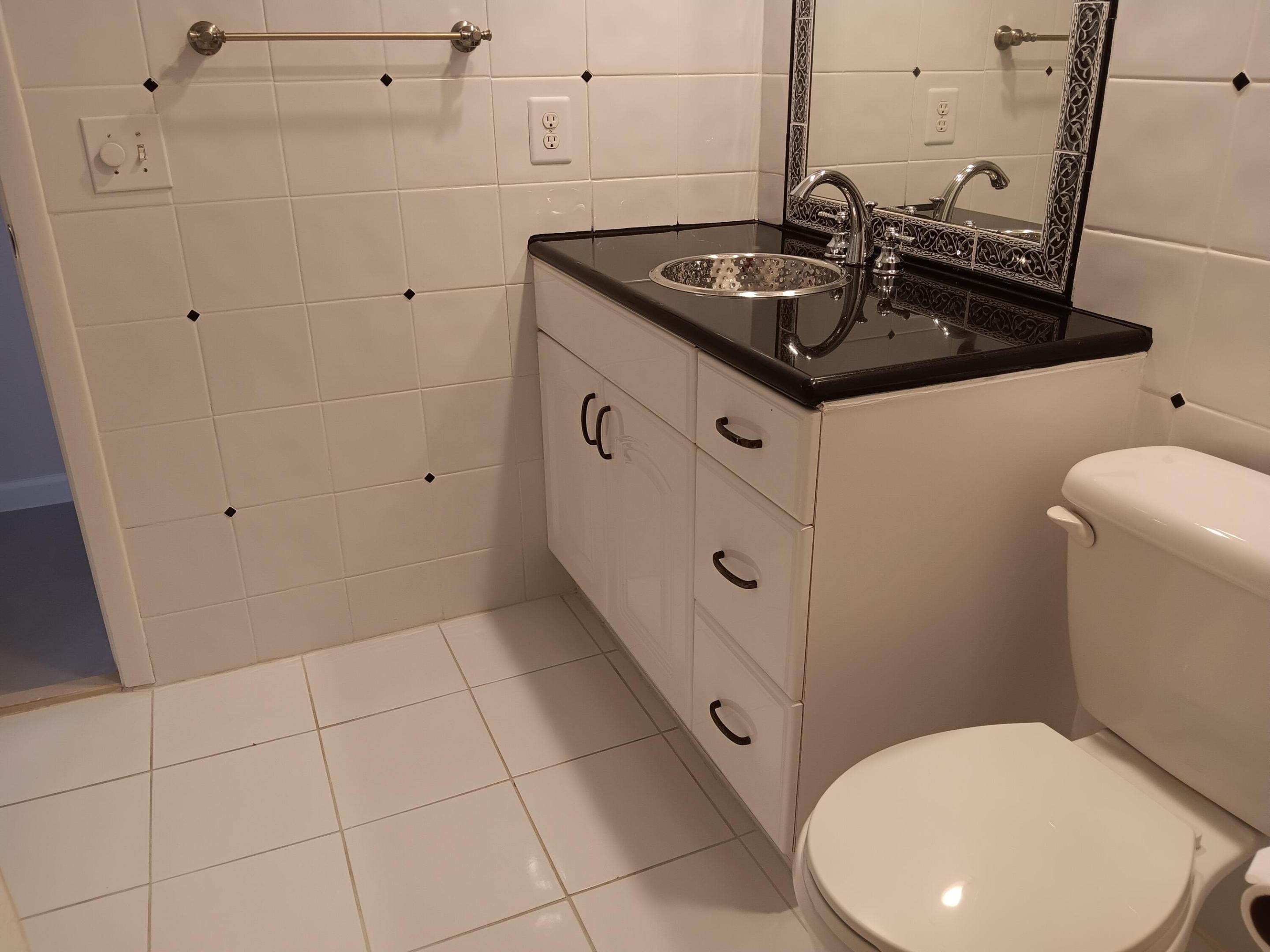 8045 Eastlake Drive Property Photo 22