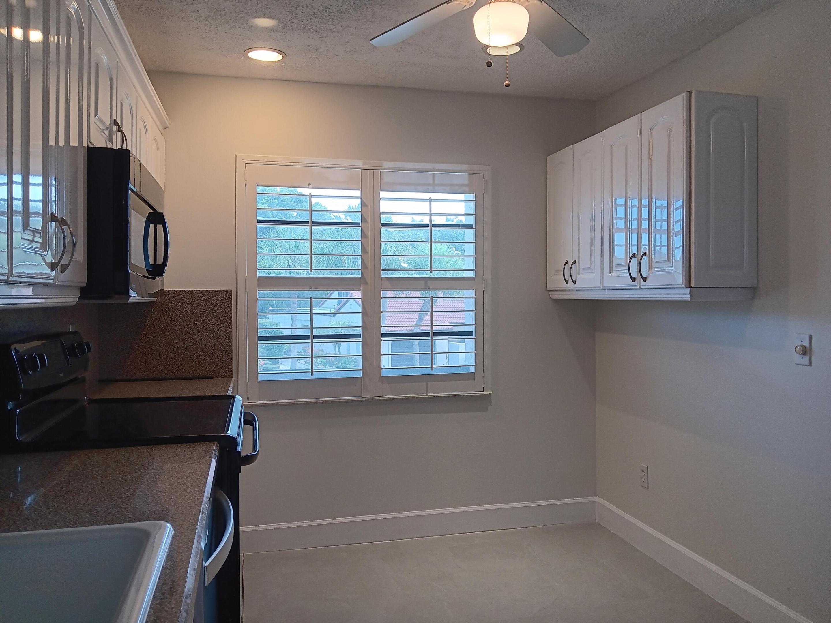 8045 Eastlake Drive Property Photo 38