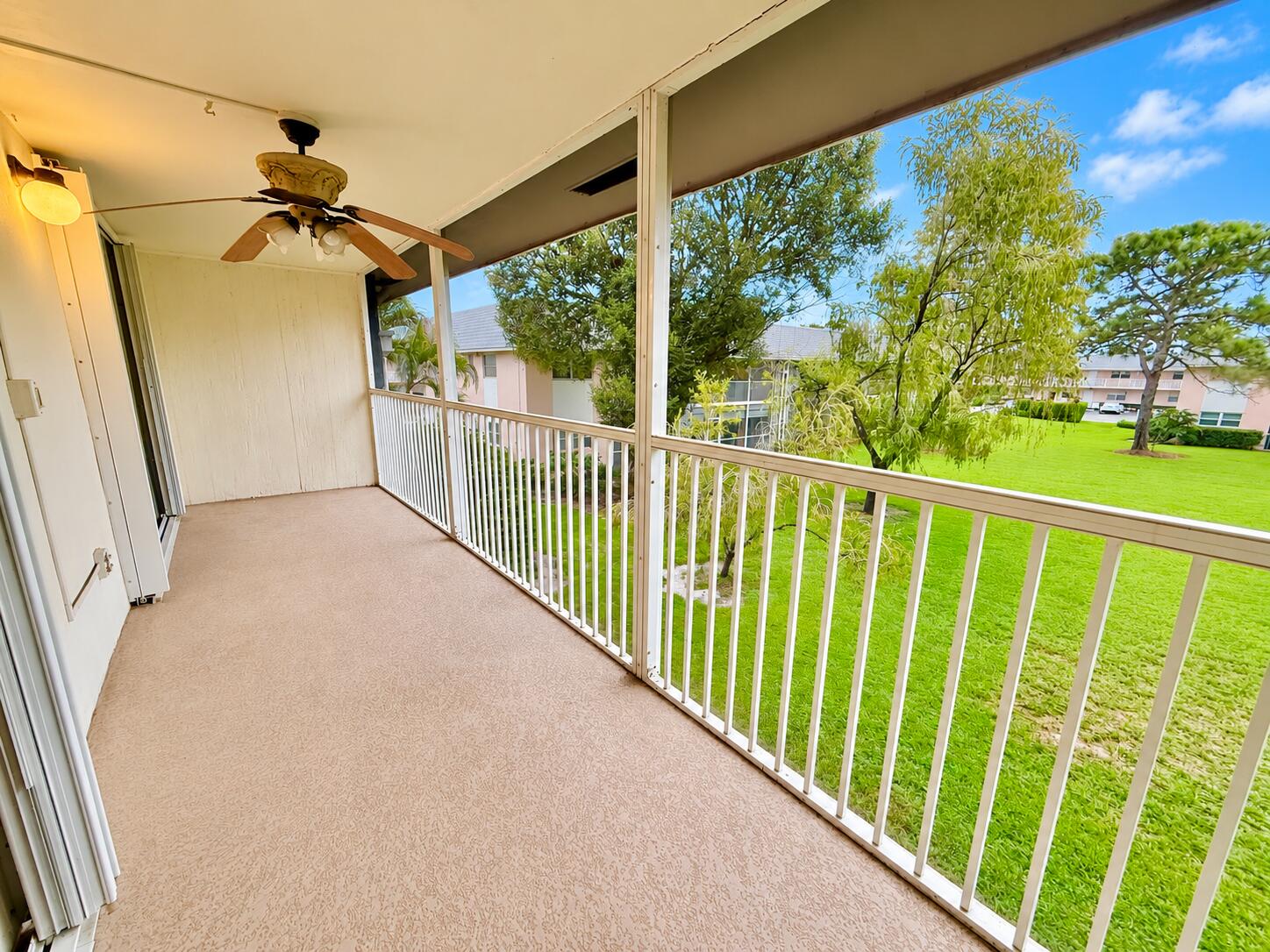 18081 Se Country Club Drive 21-207 Property Photo 19