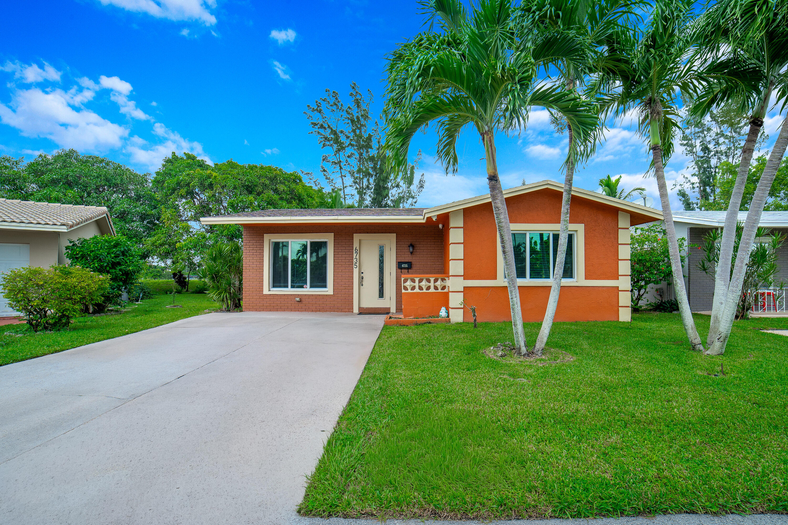 6735 NW 62nd Street Property Photo 1