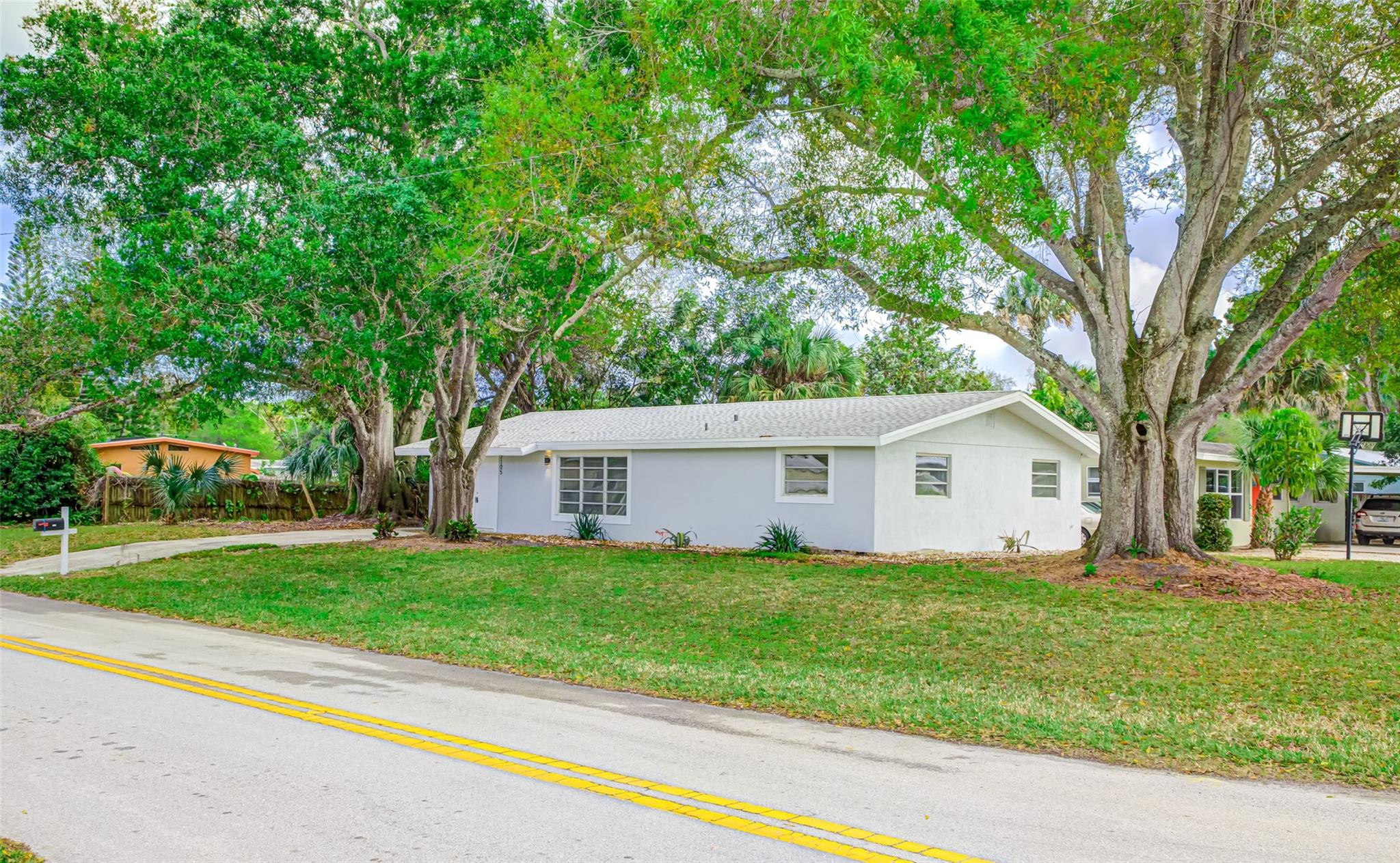3105 18th Street Property Photo 3