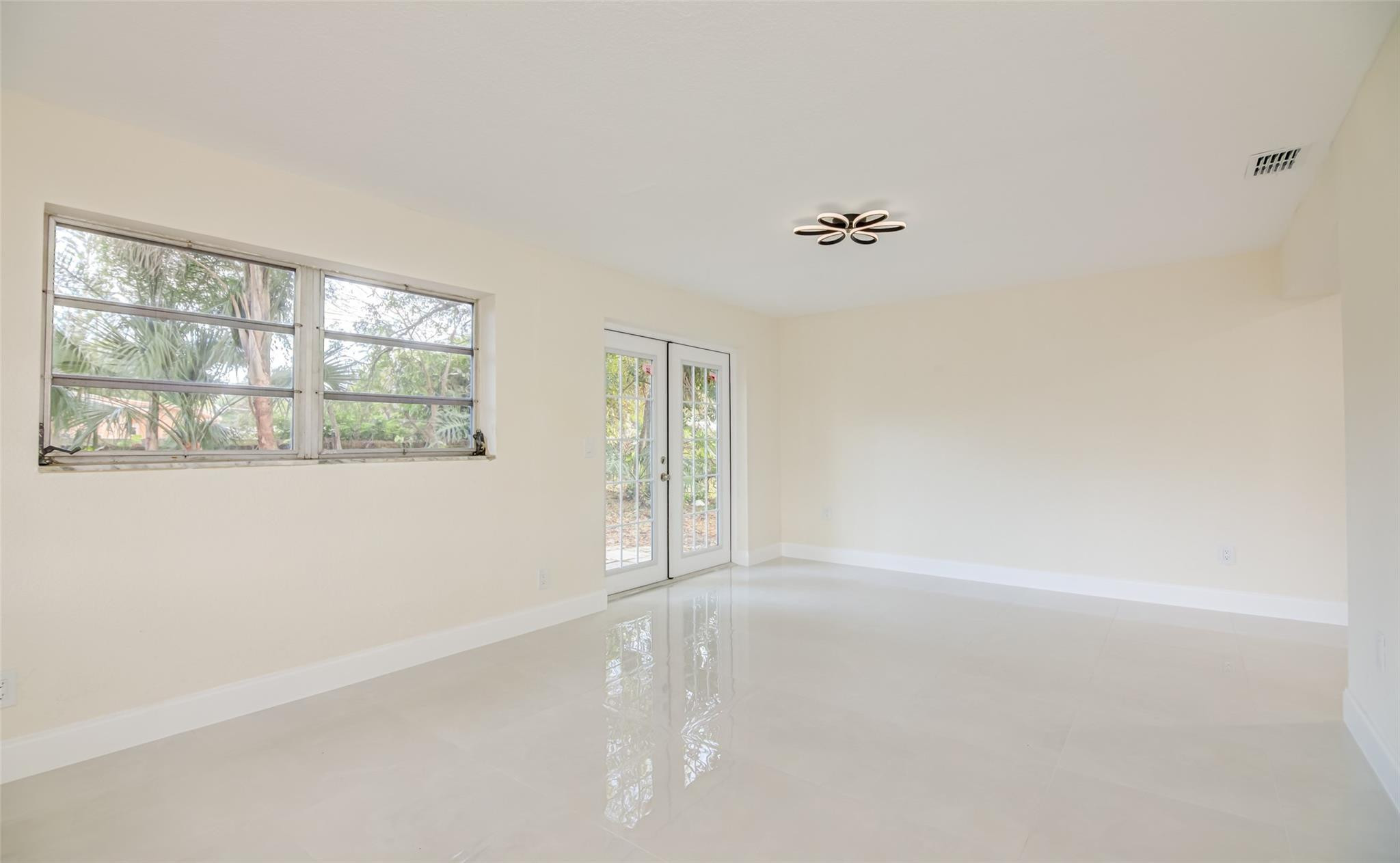 3105 18th Street Property Photo 10