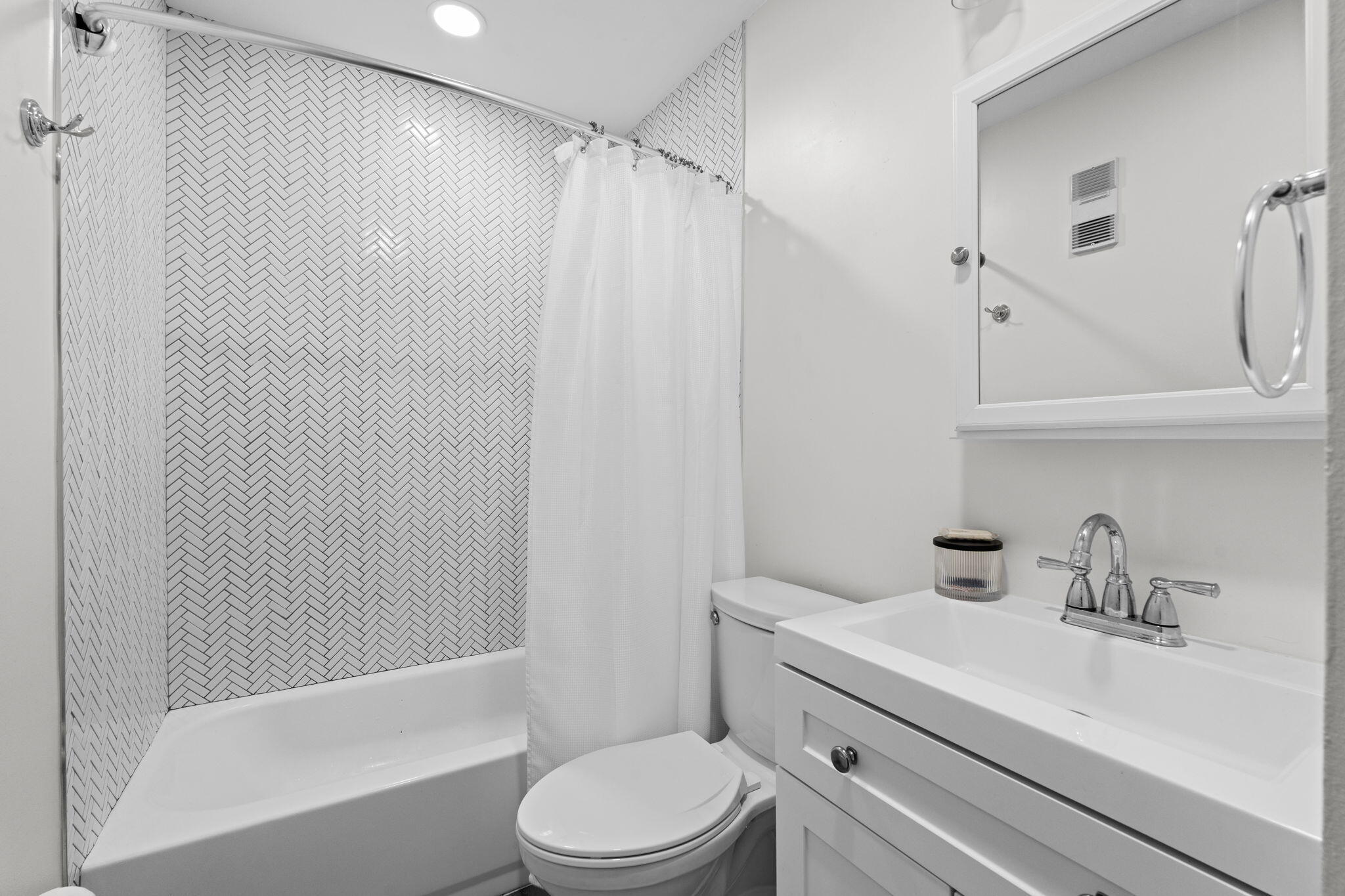 151 Cypress Point Drive Property Photo 9