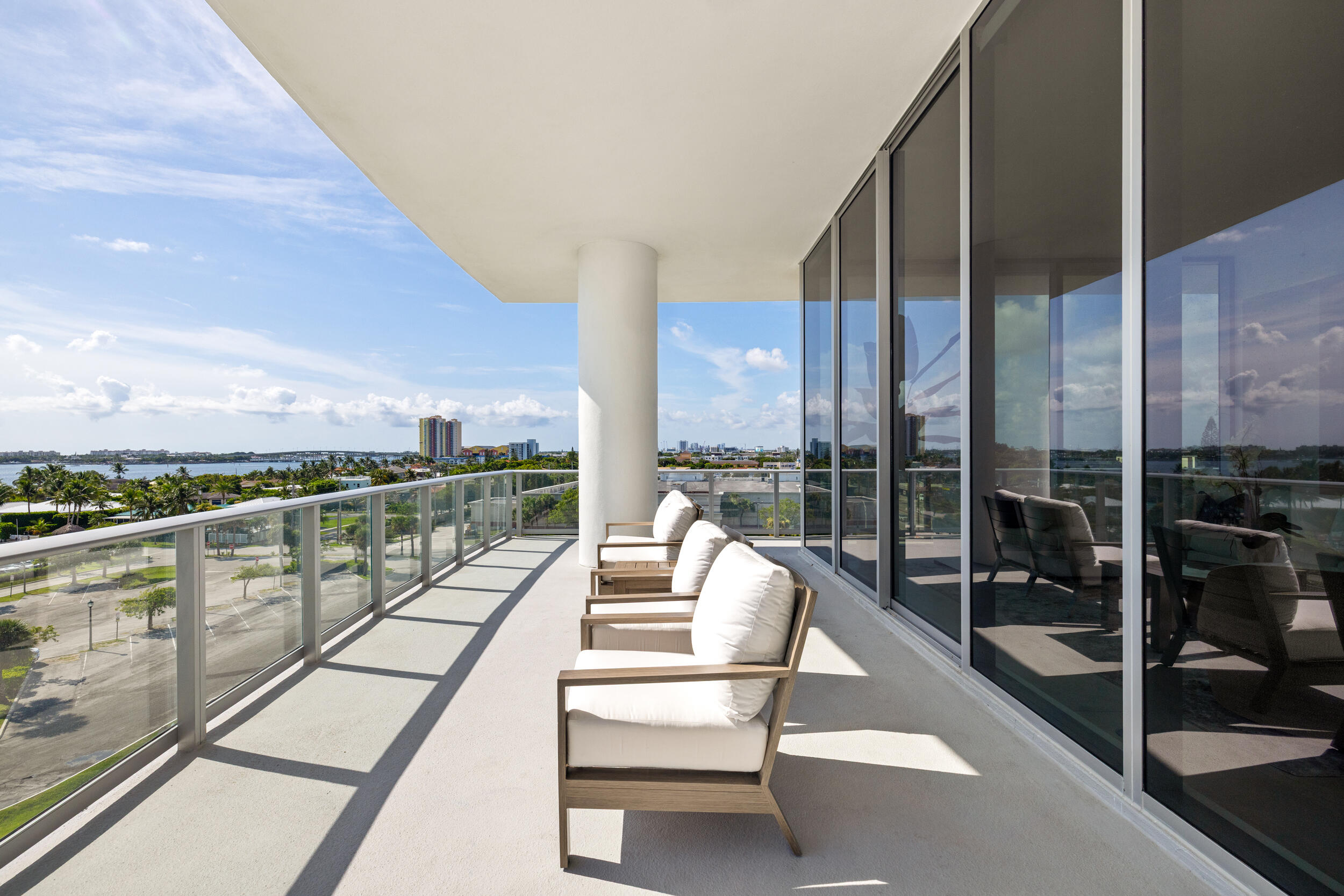220 Lake Shore Drive 612 Property Photo 5