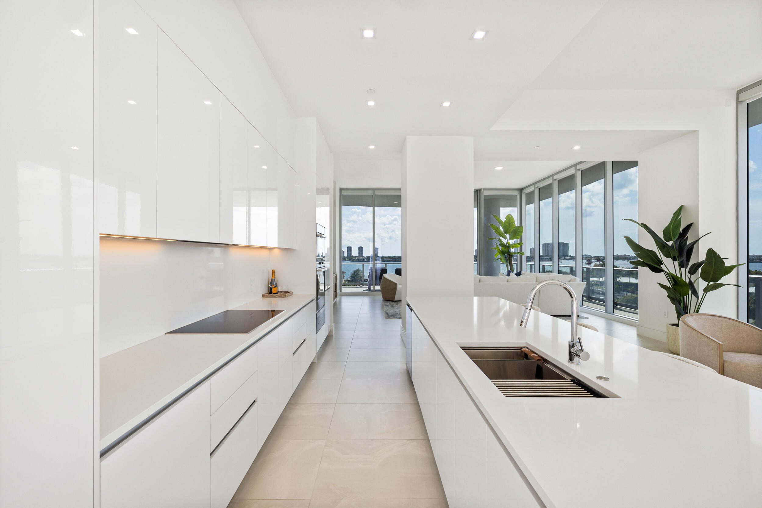 220 Lake Shore Drive 612 Property Photo 10