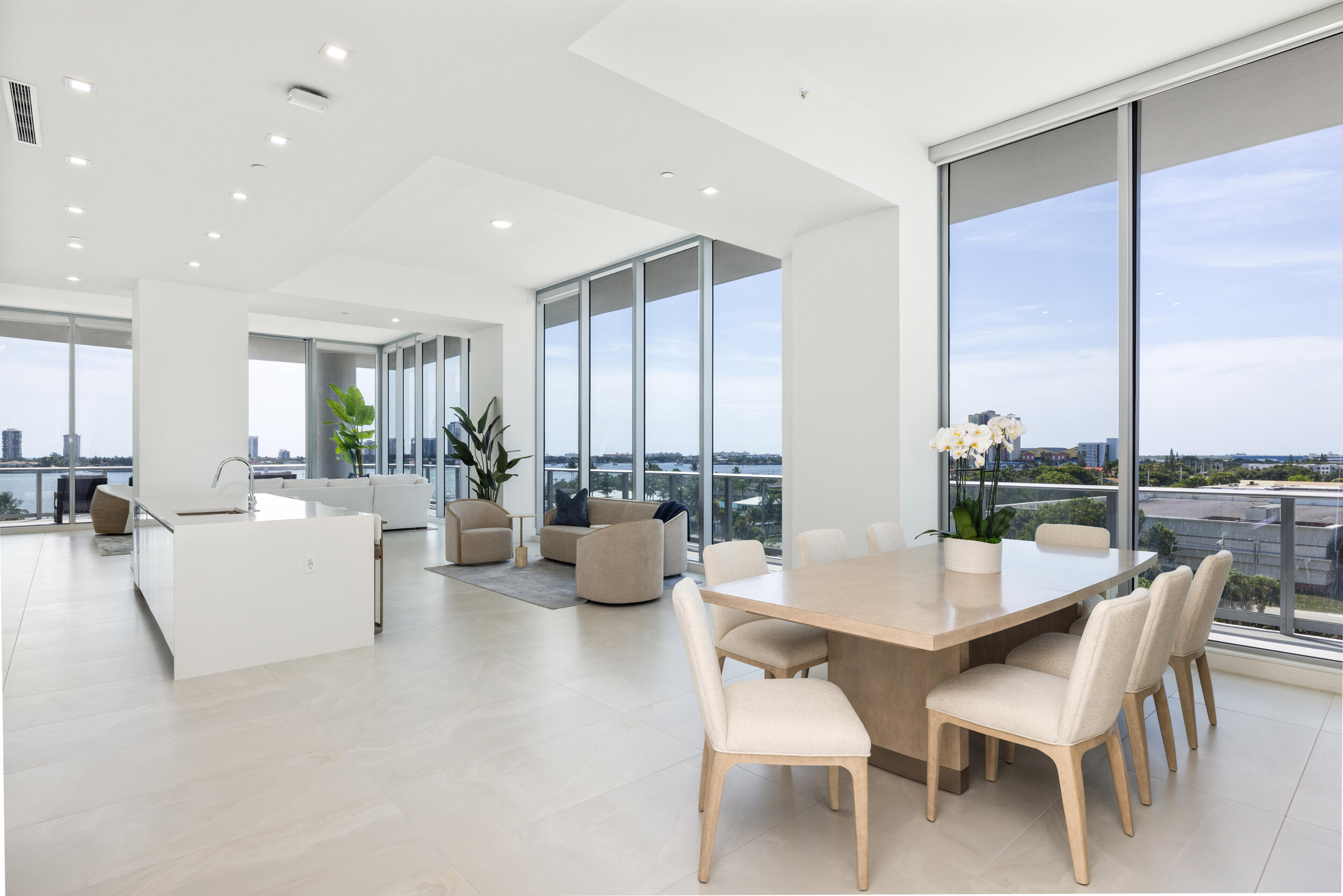 220 Lake Shore Drive 612 Property Photo 13