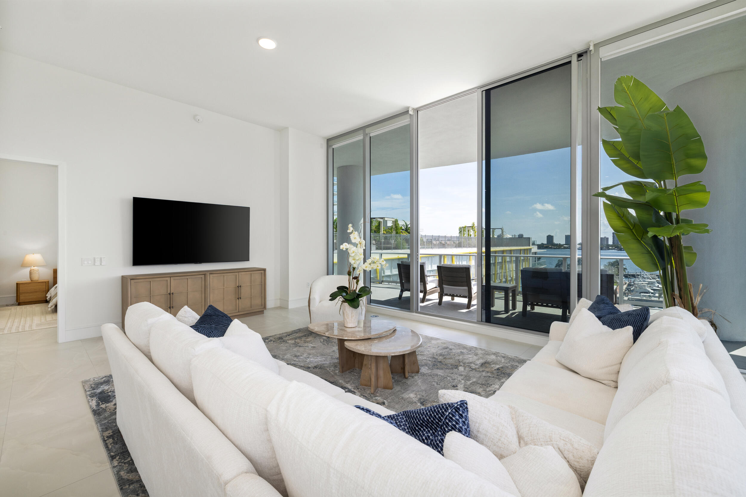 220 Lake Shore Drive 612 Property Photo 22