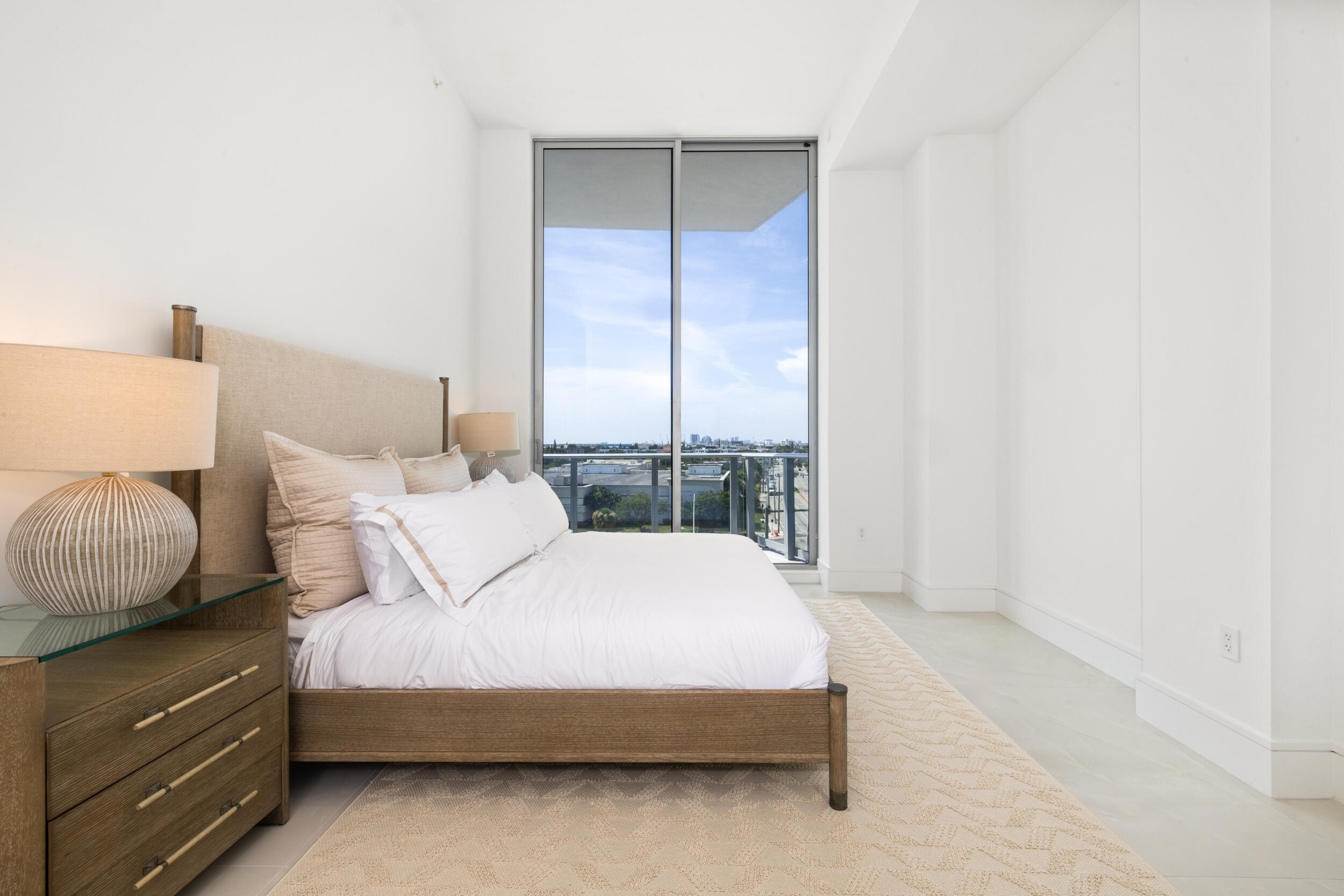 220 Lake Shore Drive 612 Property Photo 24