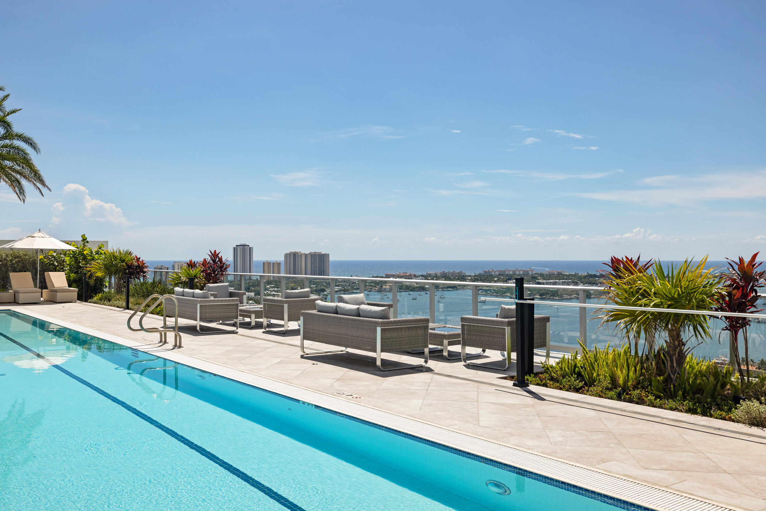 220 Lake Shore Drive 612 Property Photo 41