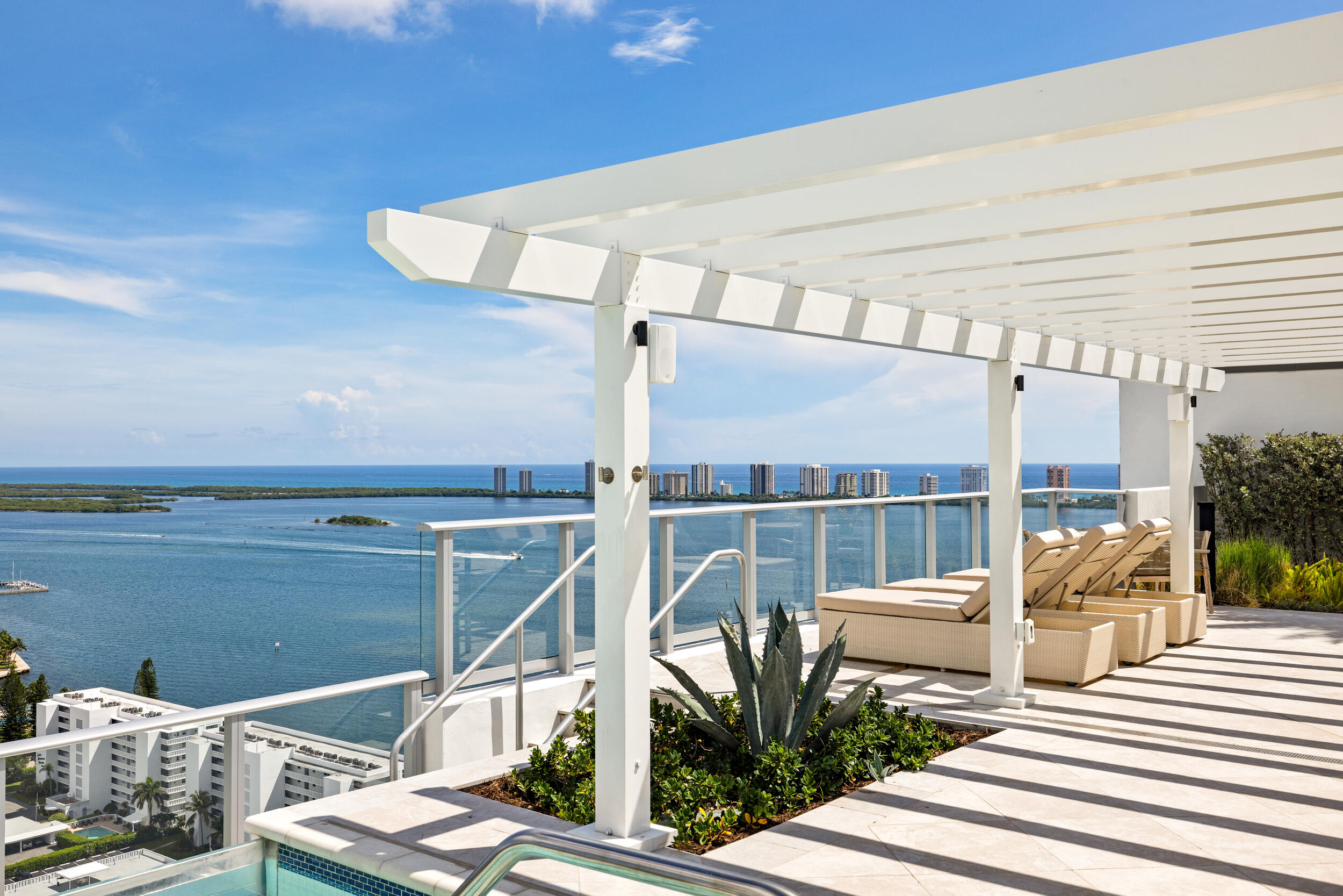 220 Lake Shore Drive 612 Property Photo 54
