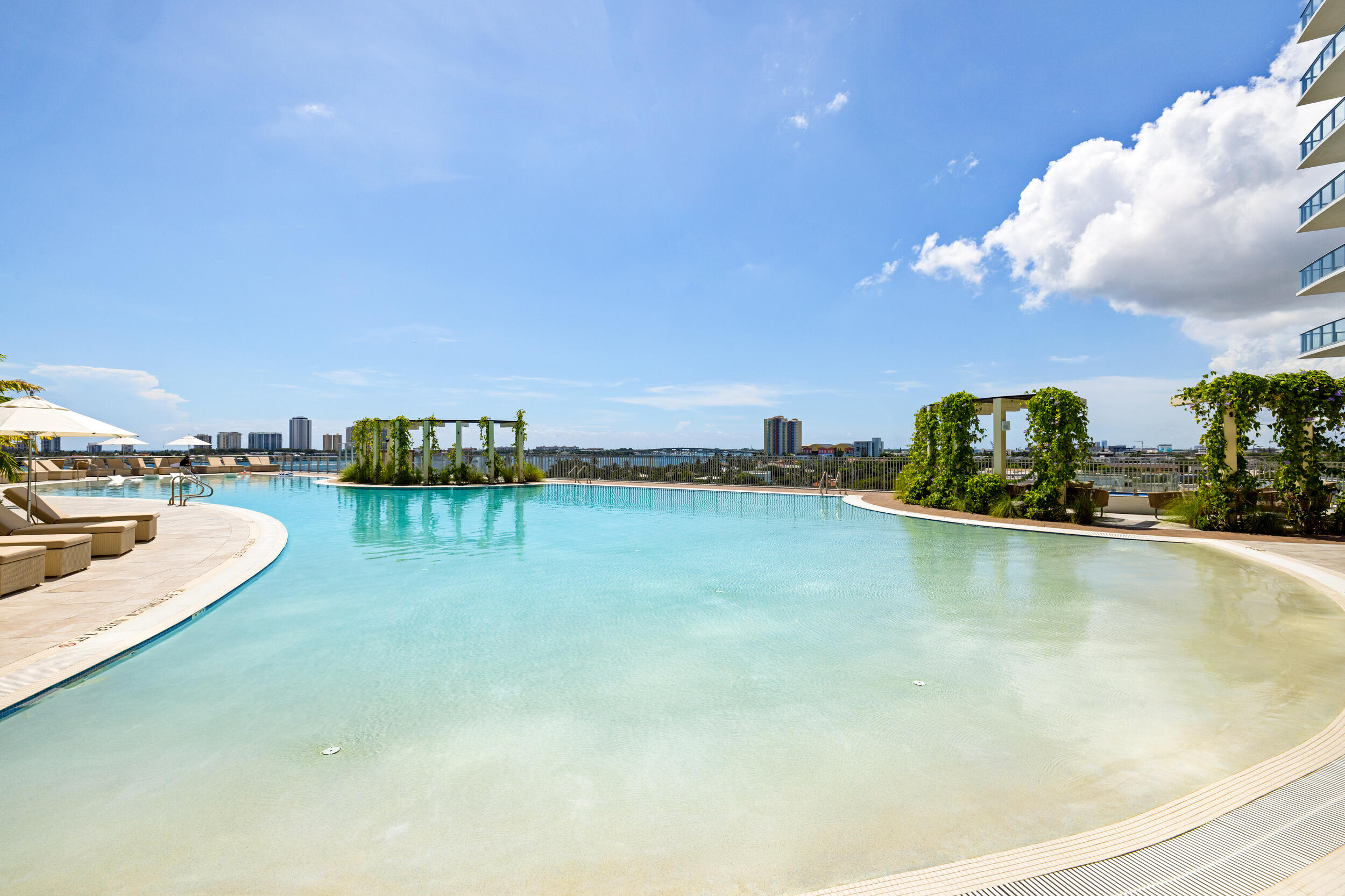 220 Lake Shore Drive 612 Property Photo 60