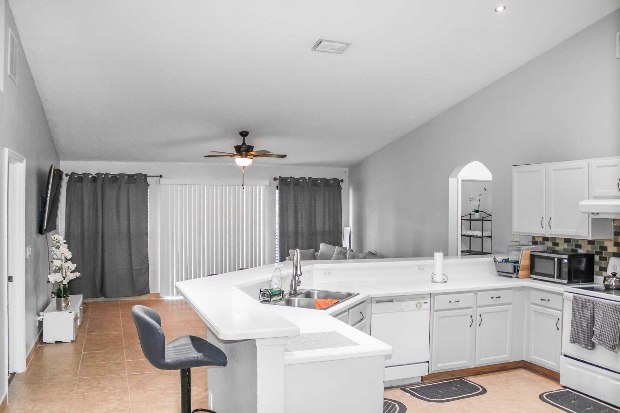 205 Sw Kestor Drive Property Photo 4