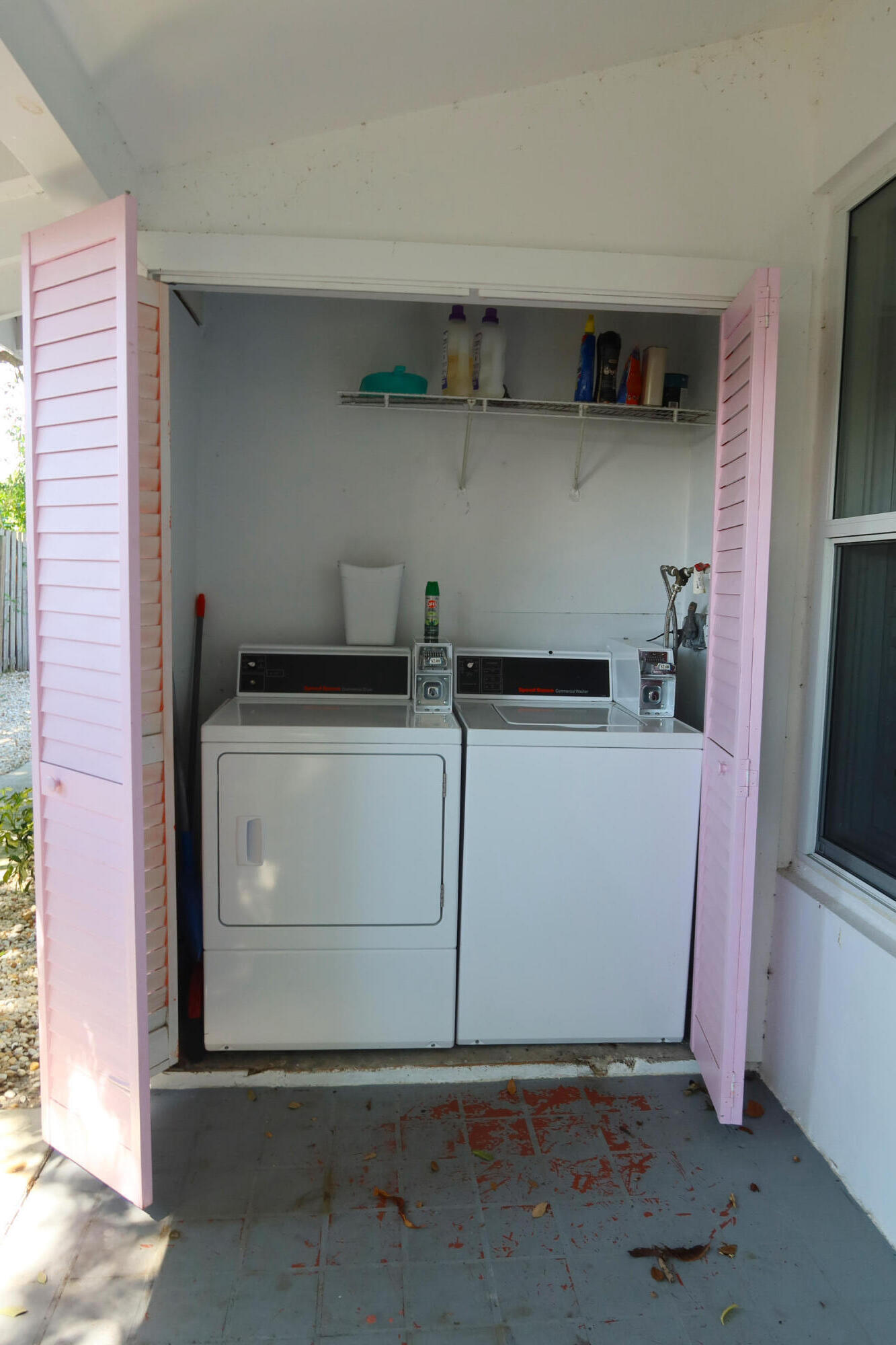 614 Palm Street 3 Property Photo 16