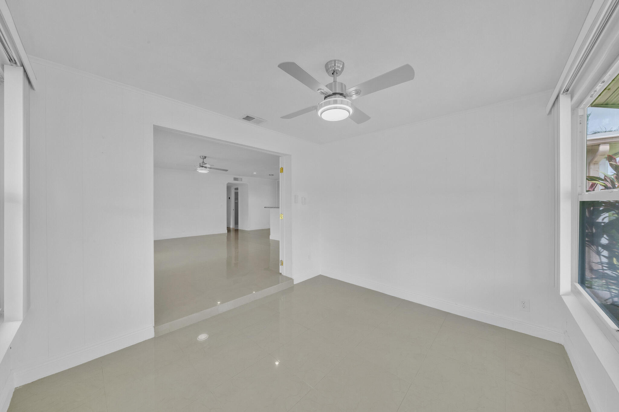 1360 Se High Point Way Se A Property Photo 6