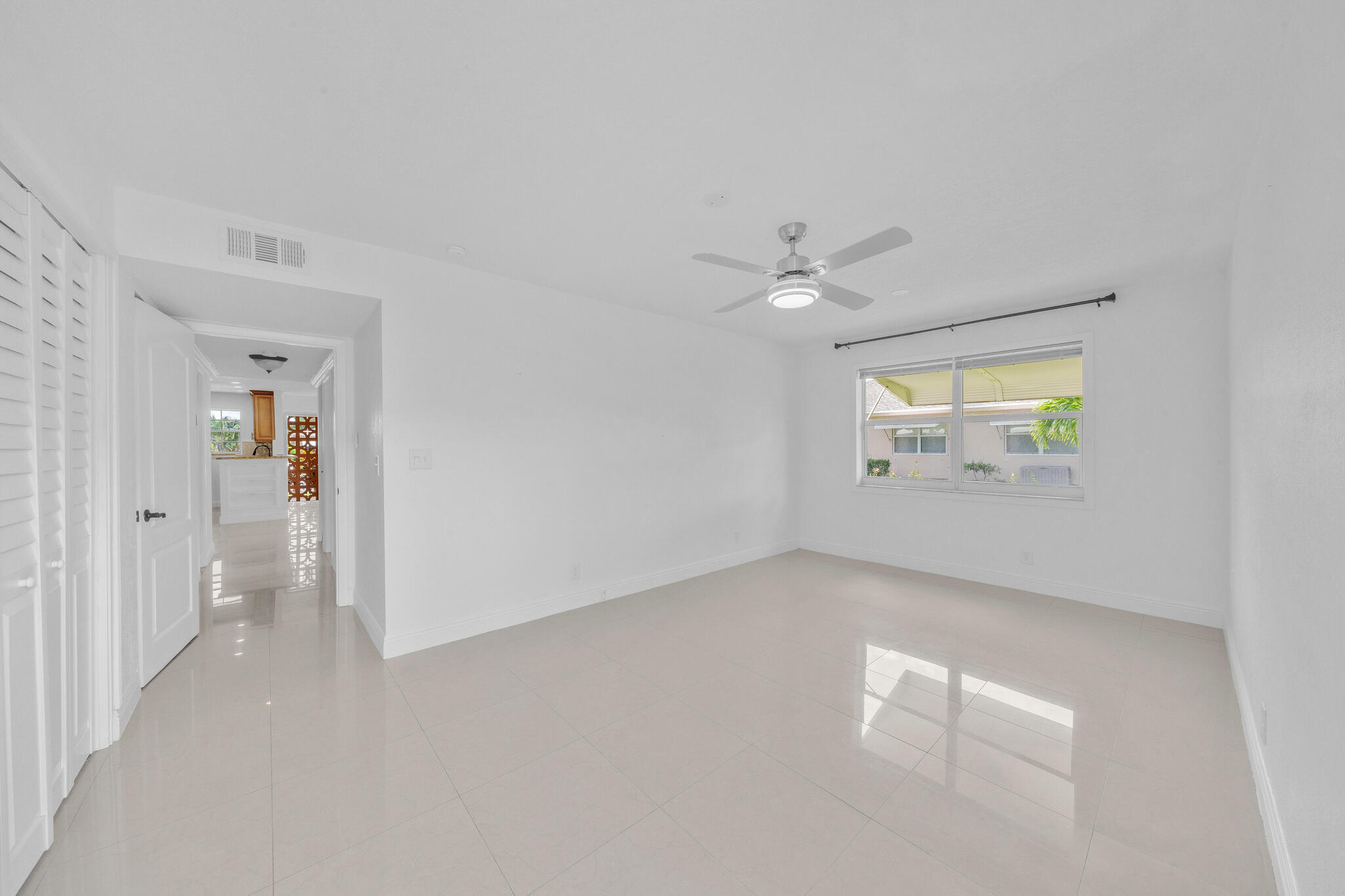 1360 Se High Point Way Se A Property Photo 37