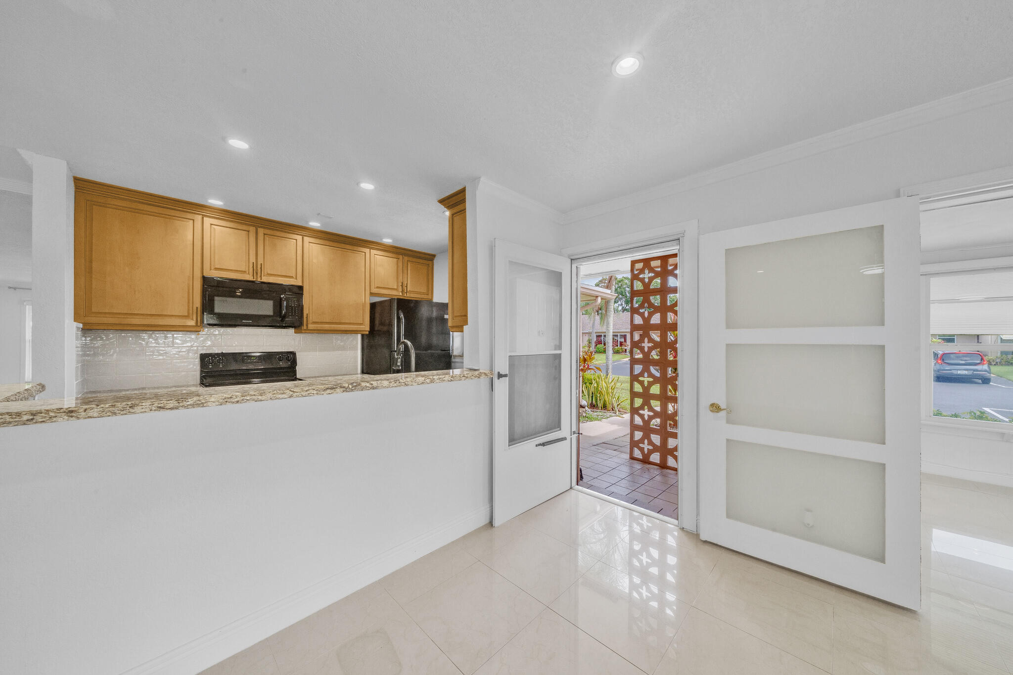 1360 Se High Point Way Se A Property Photo 45