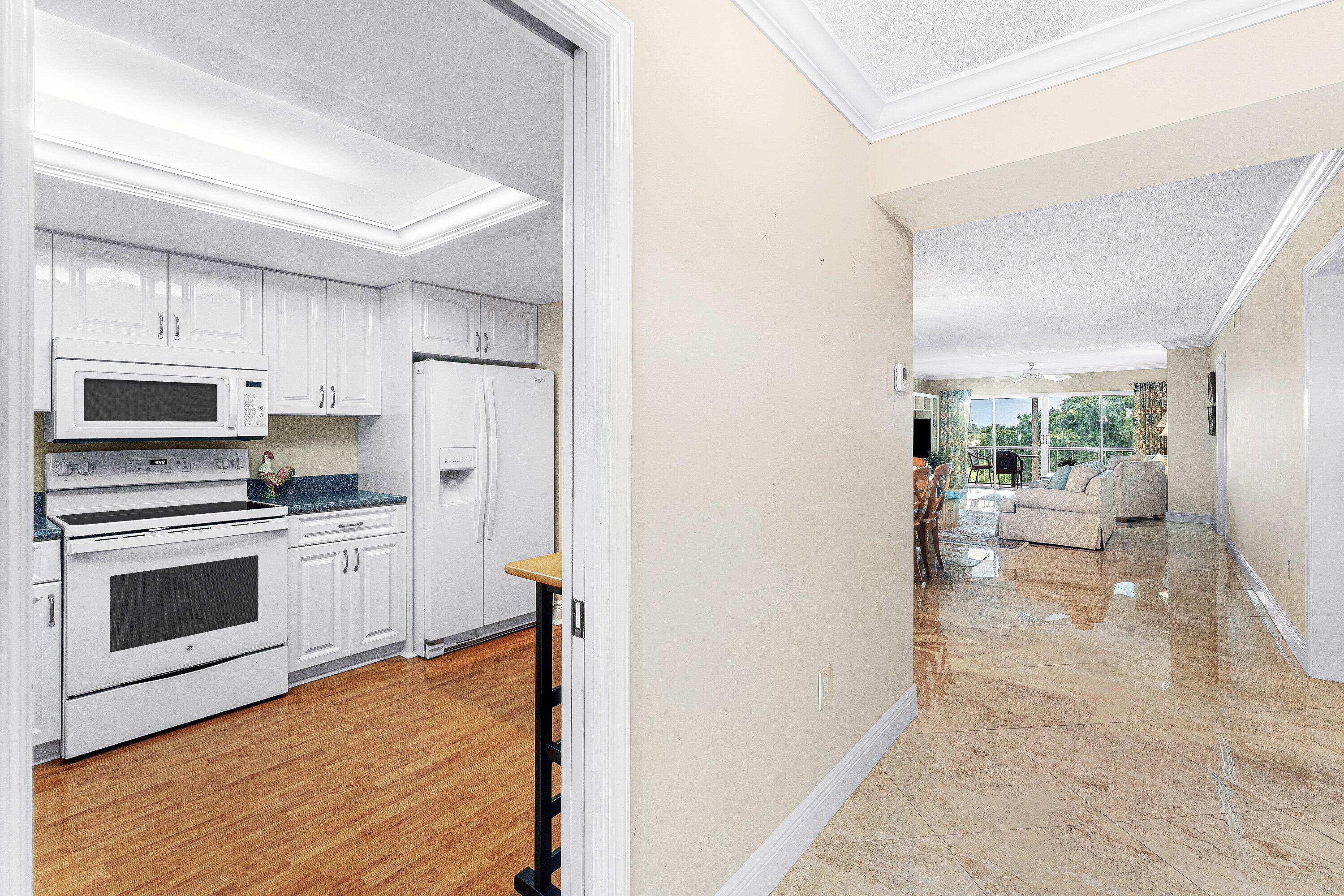 145 Atlantis Boulevard Ph4 Property Photo 4