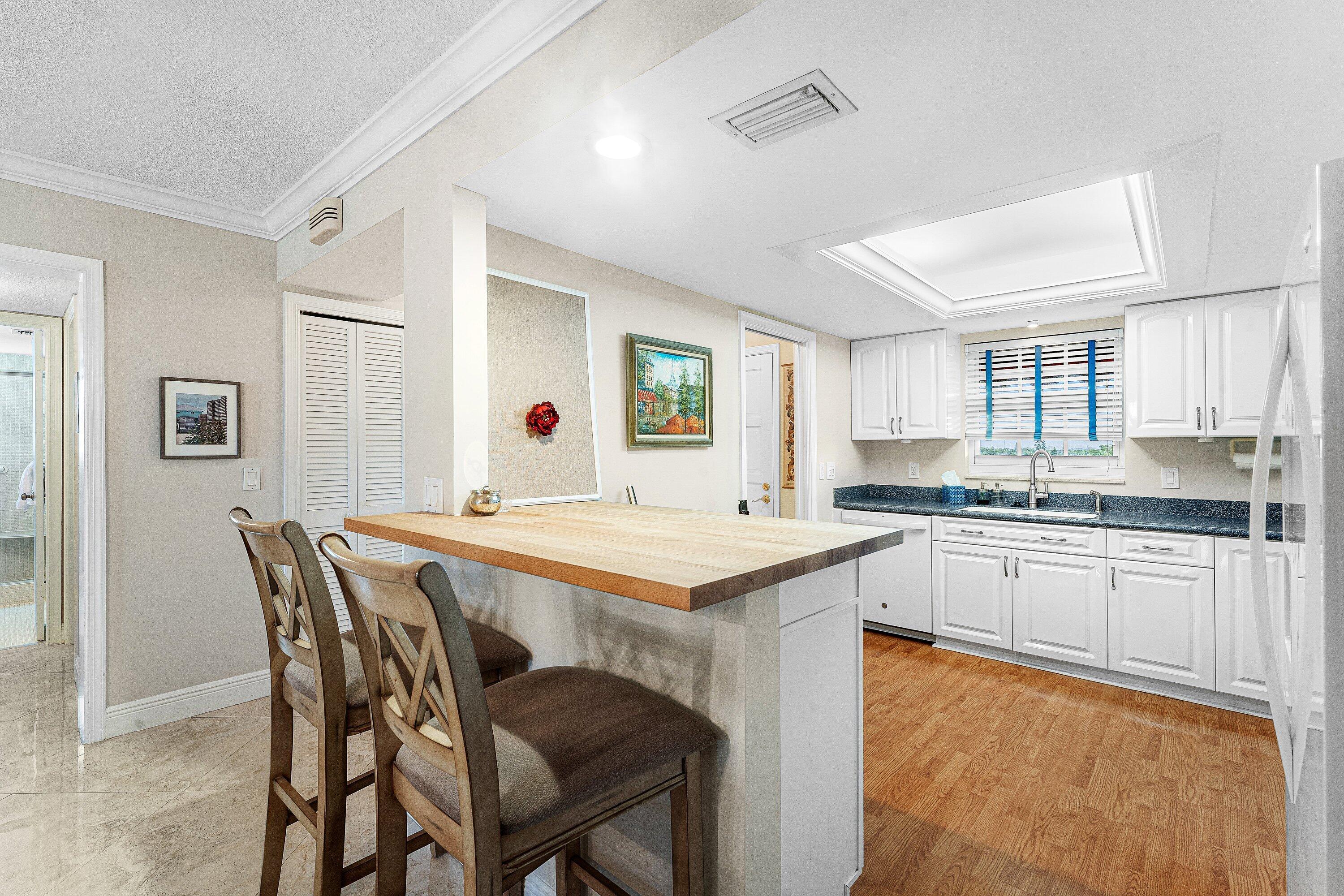 145 Atlantis Boulevard Ph4 Property Photo 5