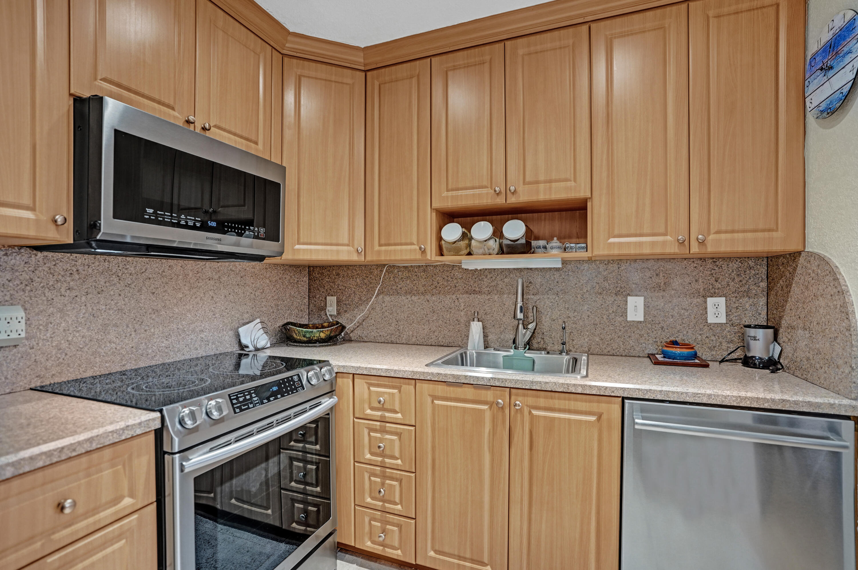 338 Seville O Property Photo 22
