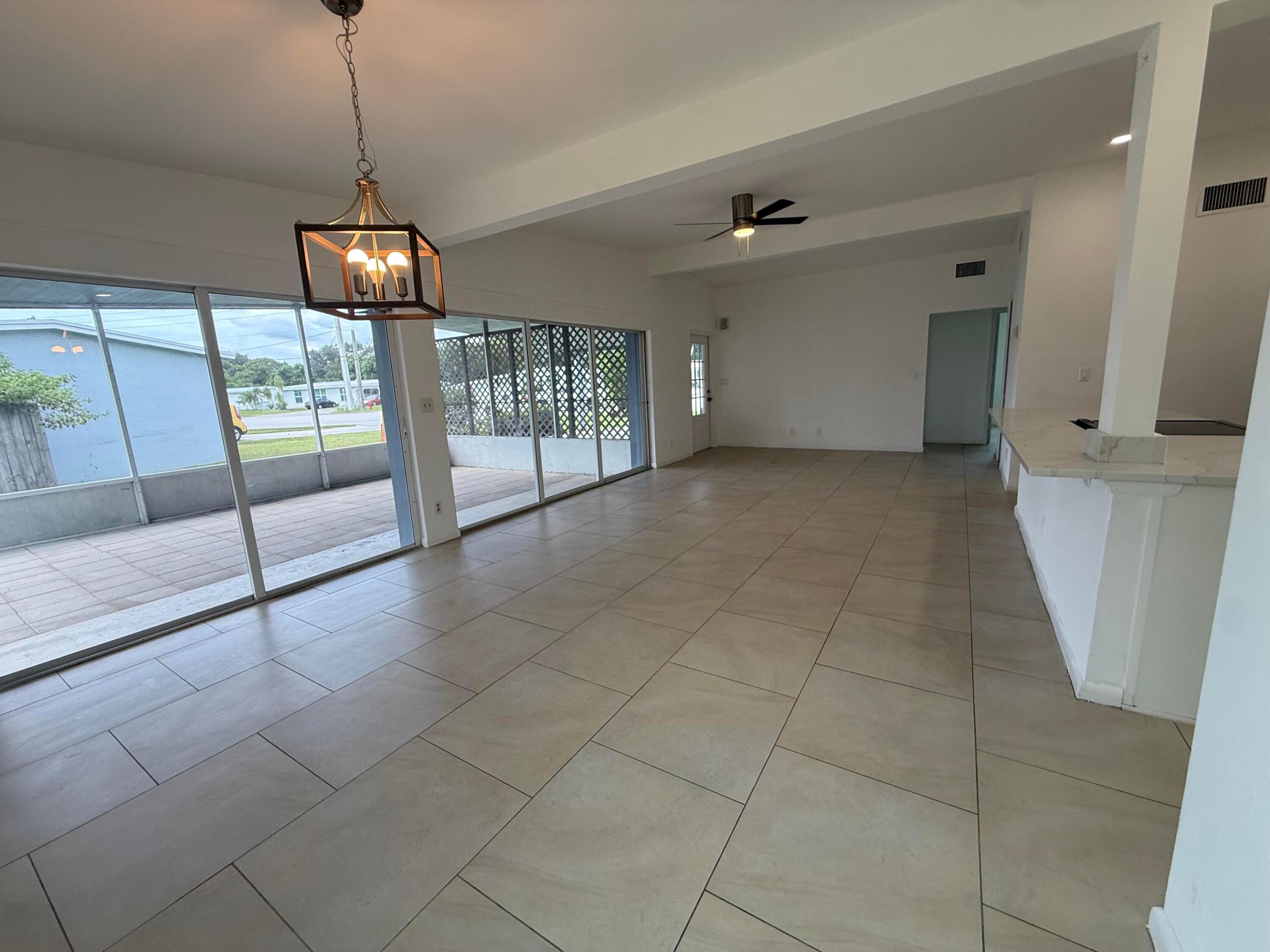 168 Se Prima Vista Boulevard Property Photo 1