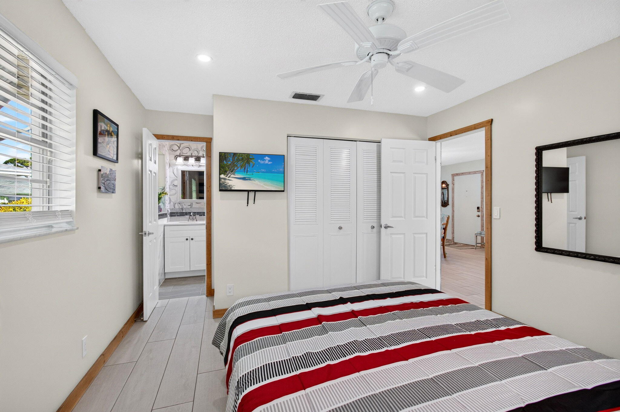 812 Meadowlark Lane Property Photo 12
