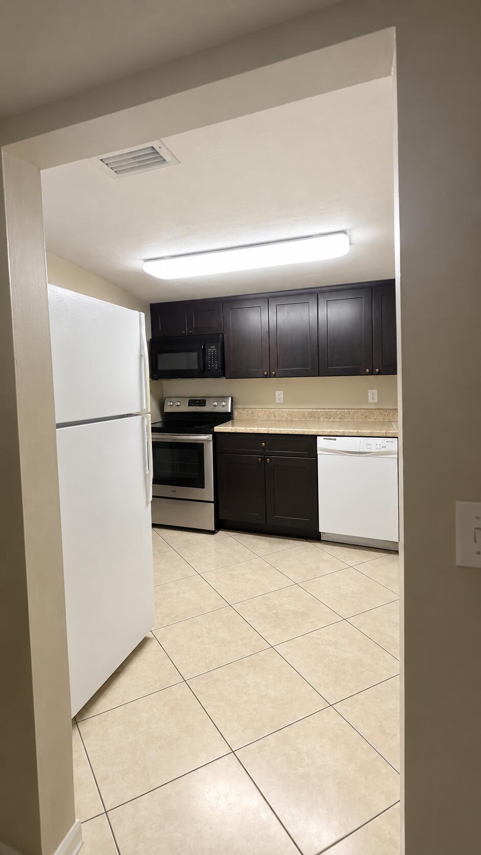 10701 Royal Palm Boulevard 12 Property Photo 1