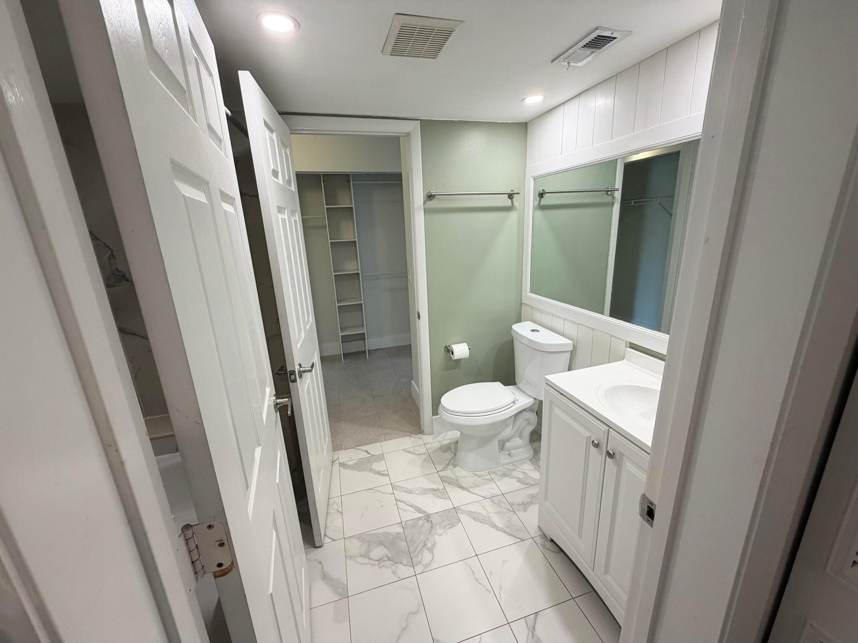1112 Green Pine Boulevard F1 Property Photo 5