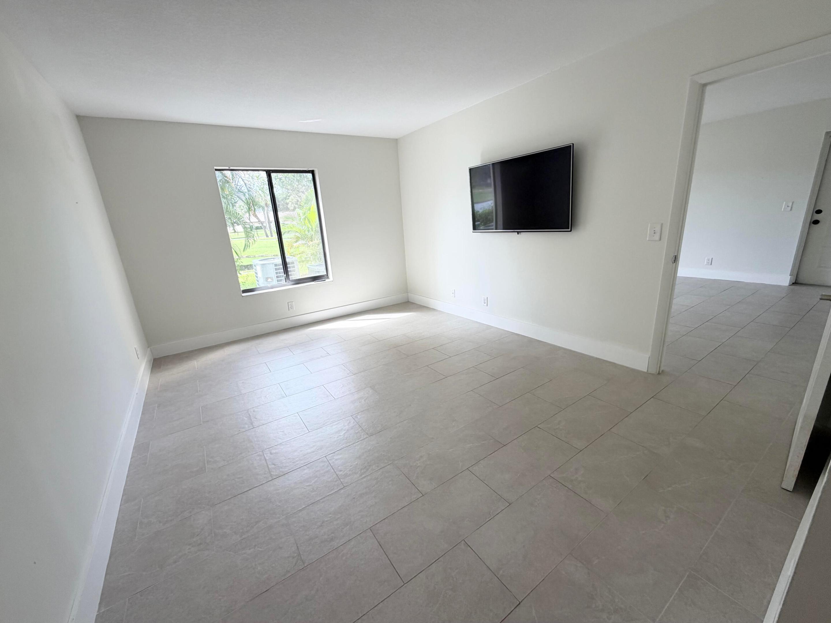1112 Green Pine Boulevard F1 Property Photo 6