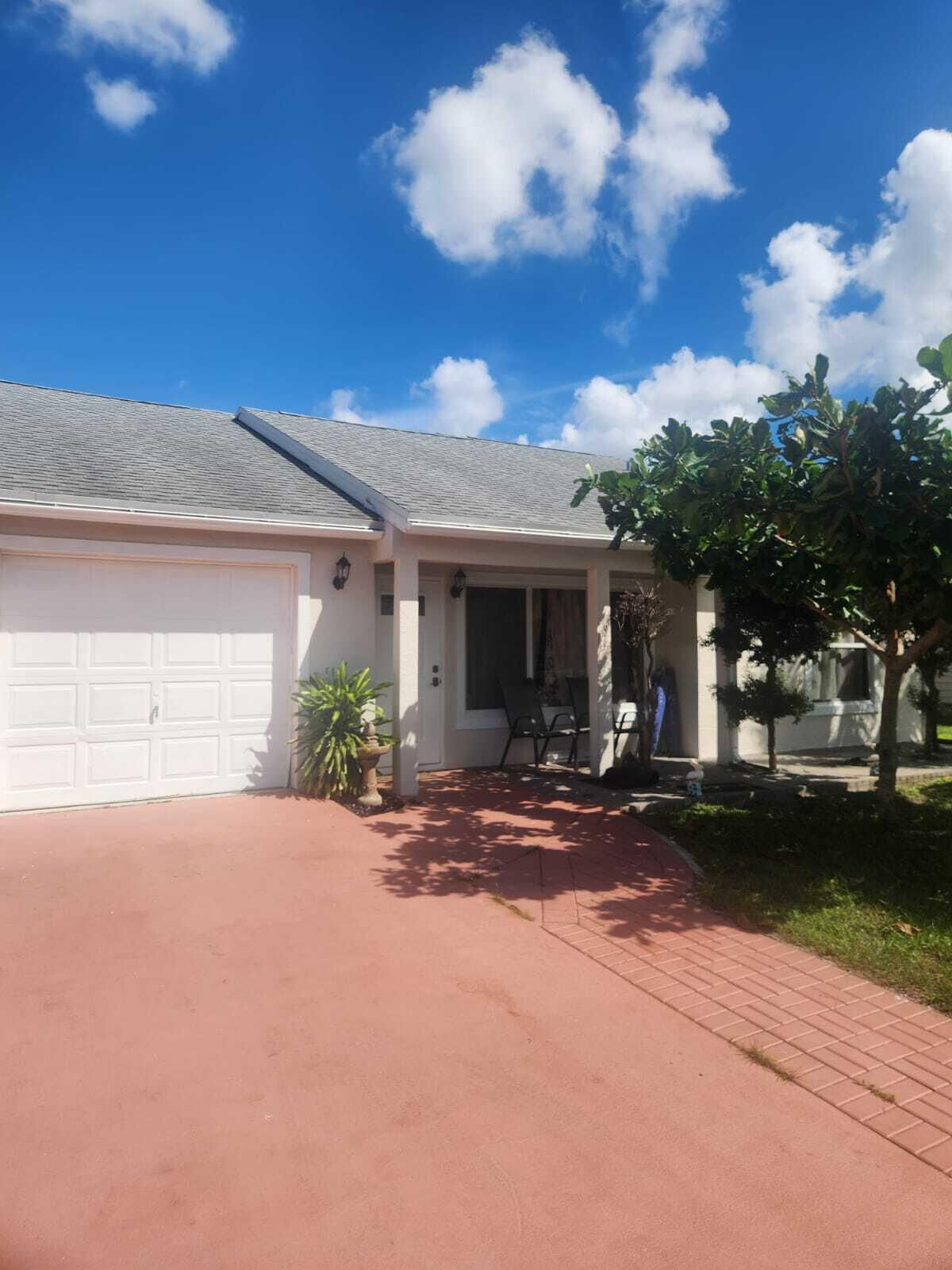 7883 Blairwood Circle S Property Photo 17