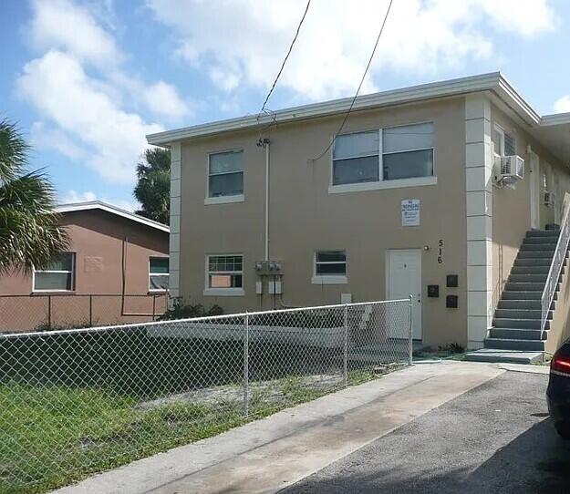 516 20th Street A Property Photo 1
