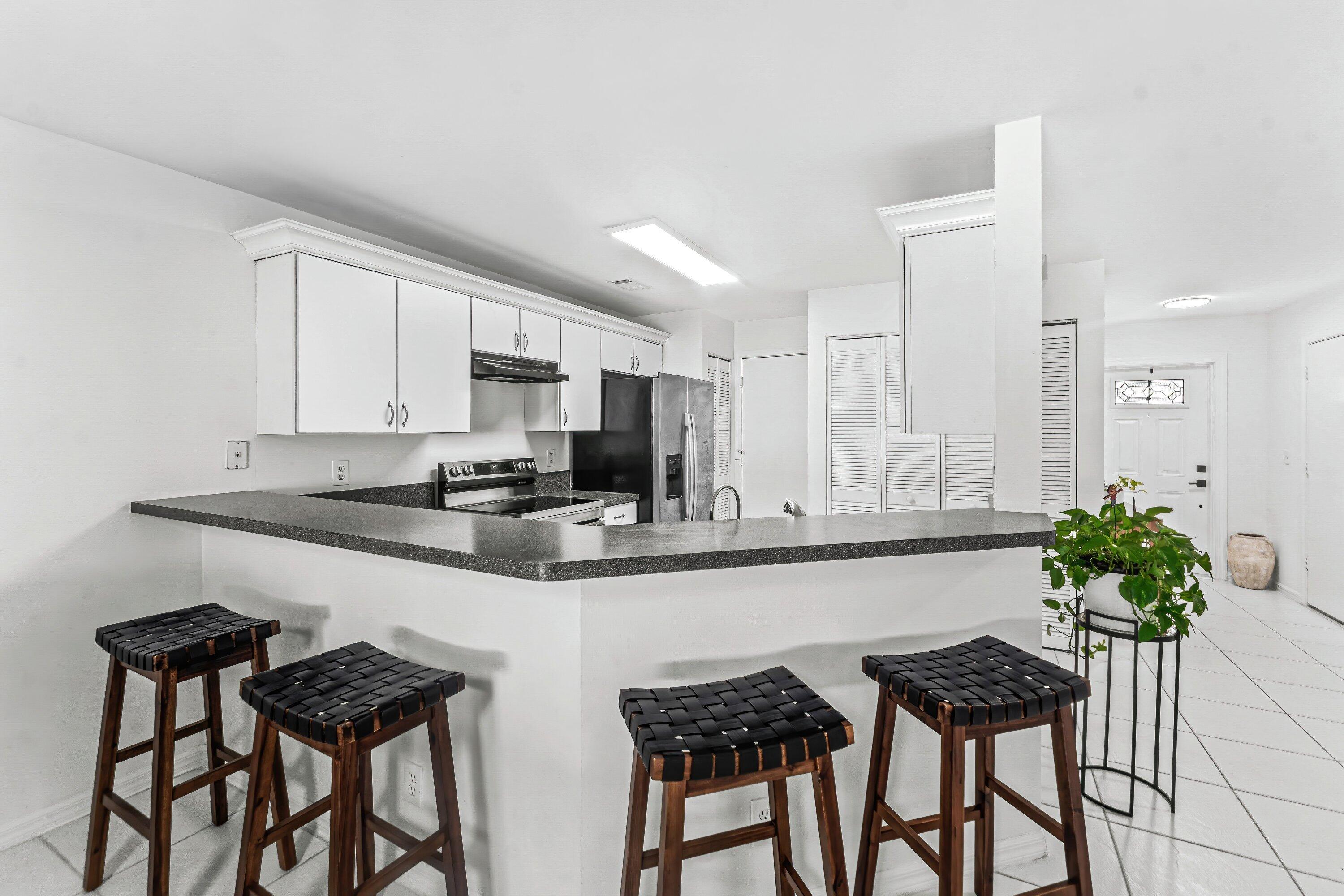 114 Wooden Mill Terrace Property Photo 3