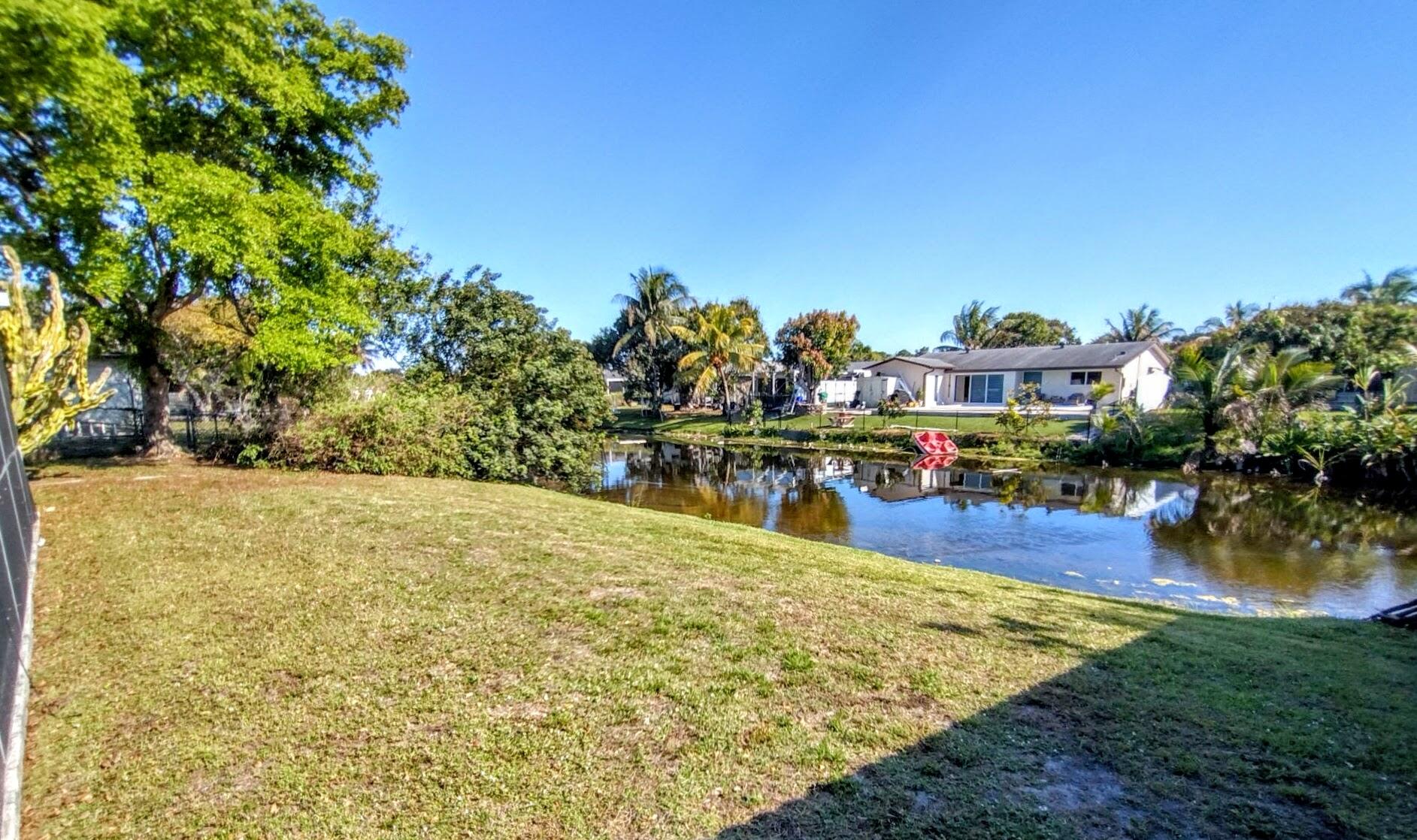 8528 Windsor Drive Property Photo 7