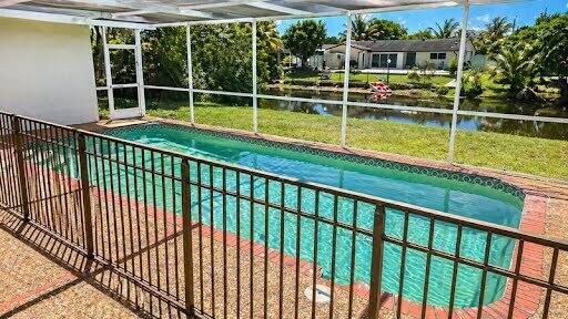 8528 Windsor Drive Property Photo 9