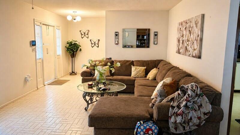 8528 Windsor Drive Property Photo 15