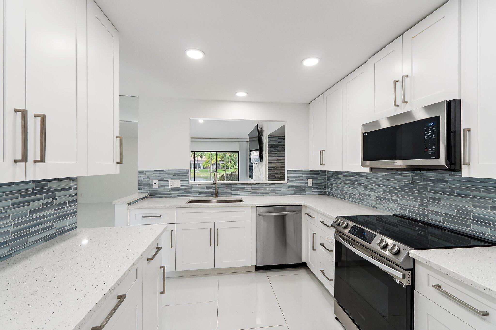 15 Tournament Boulevard Property Photo 3